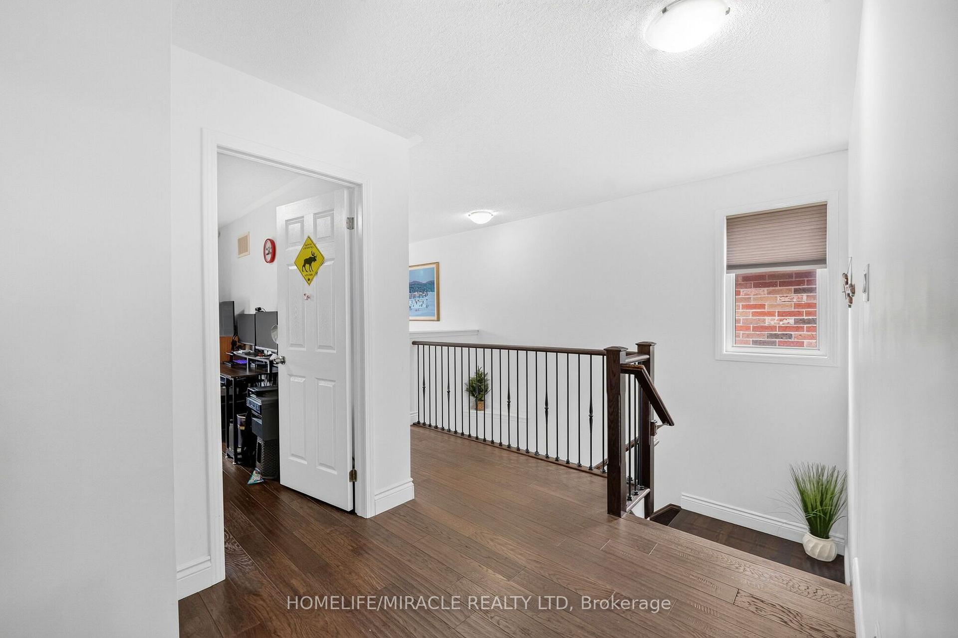 Photo 14 of 452 Tyrone Crescent, Milton, Willmott — HOMEH