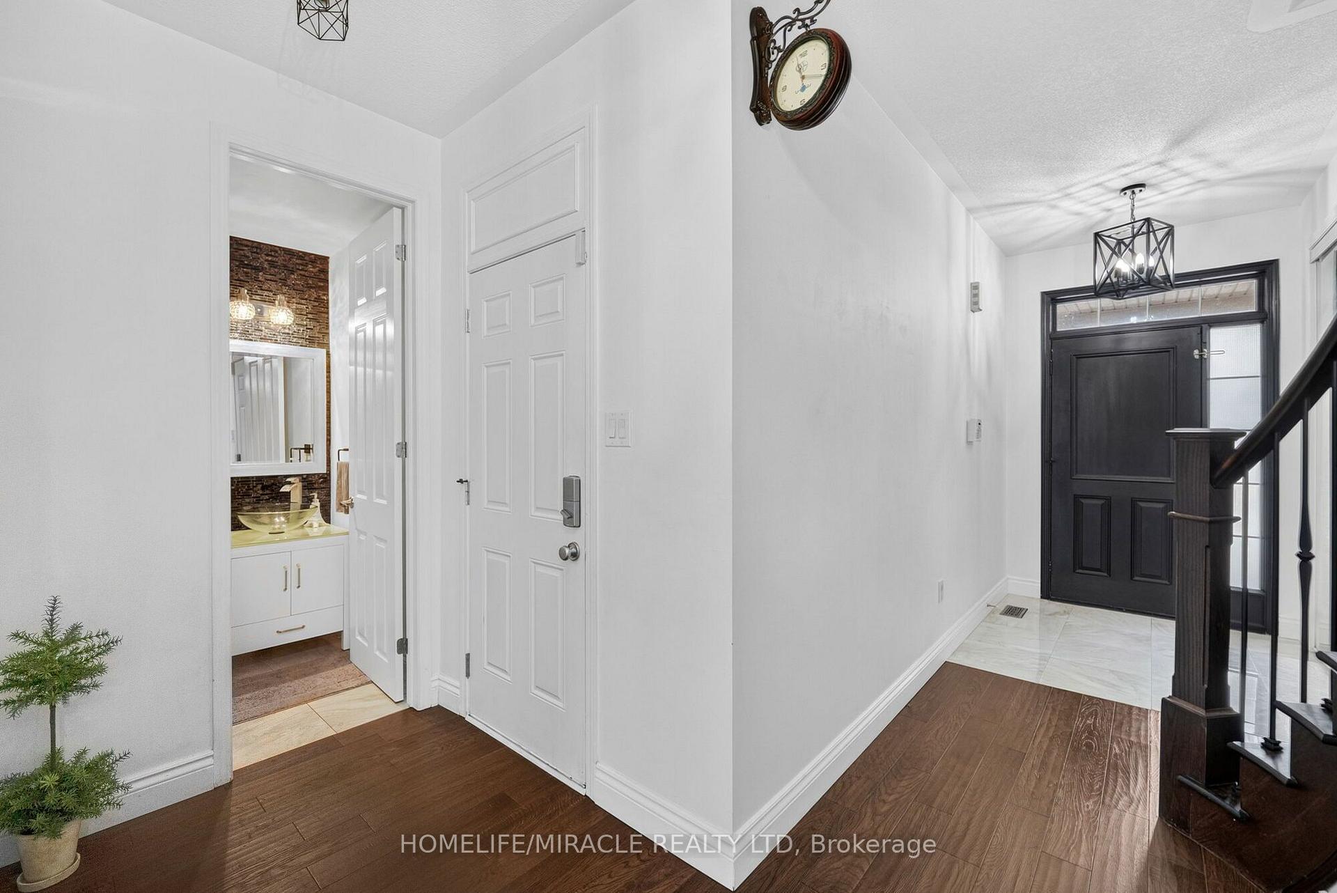 Photo 21 of 452 Tyrone Crescent, Milton, Willmott — HOMEH