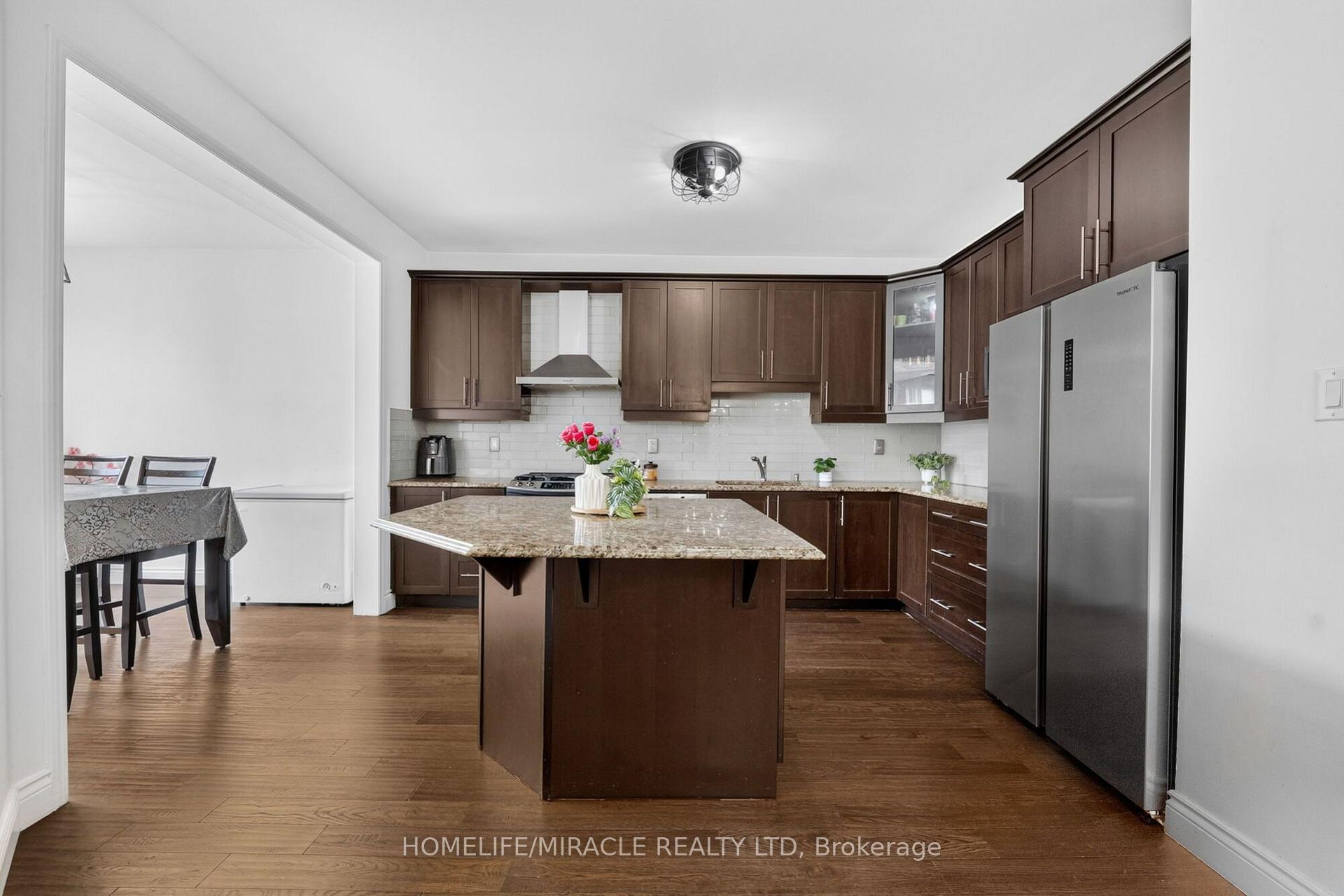 Photo 28 of 452 Tyrone Crescent, Milton, Willmott — HOMEH