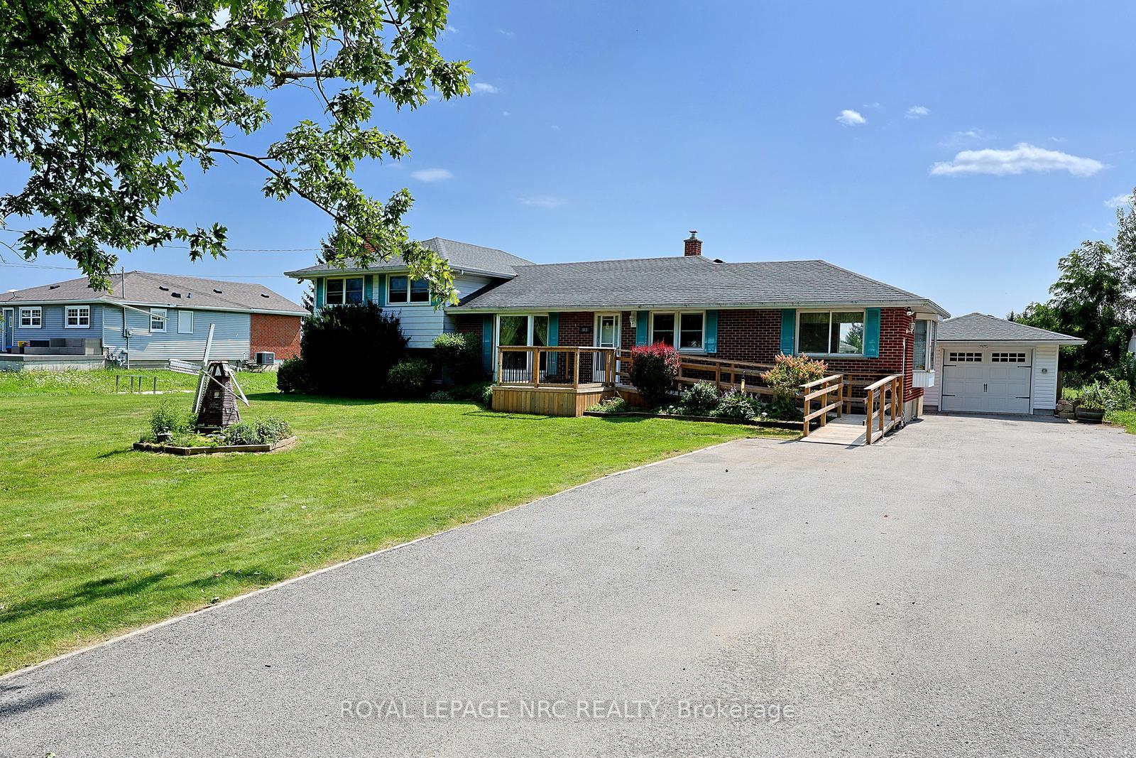 Photo 2 of 513 Ridge Road W, Grimsby, Grimsby Escarpment — HOMEH