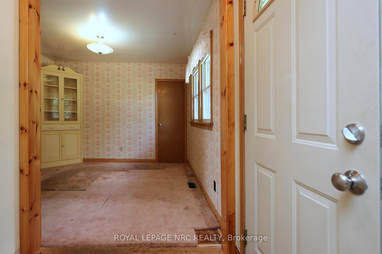 Photo 6 of 513 Ridge Road W, Grimsby, Grimsby Escarpment — HOMEH