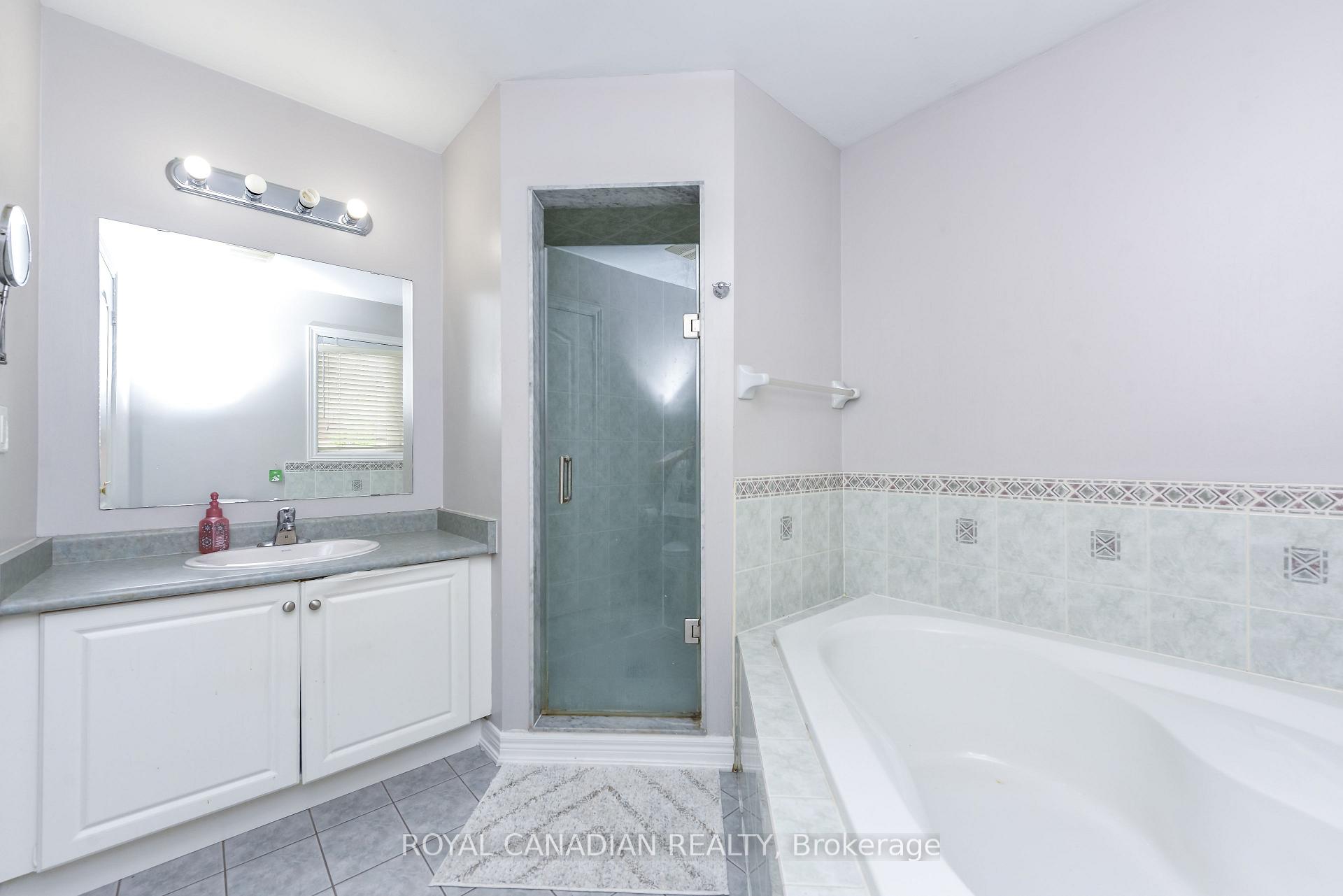 Photo 28 of 29 Dewside Drive, Brampton, Sandringham-Wellington — HOMEH