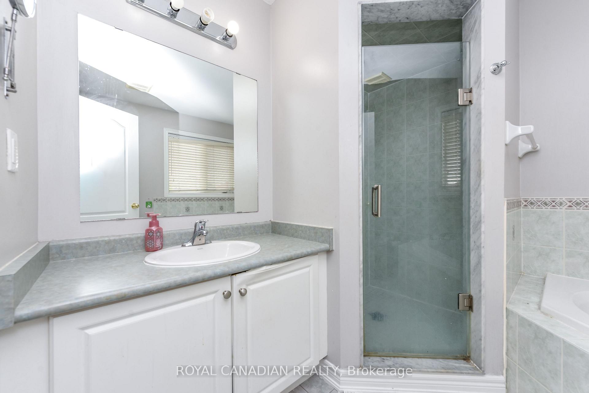 Photo 29 of 29 Dewside Drive, Brampton, Sandringham-Wellington — HOMEH