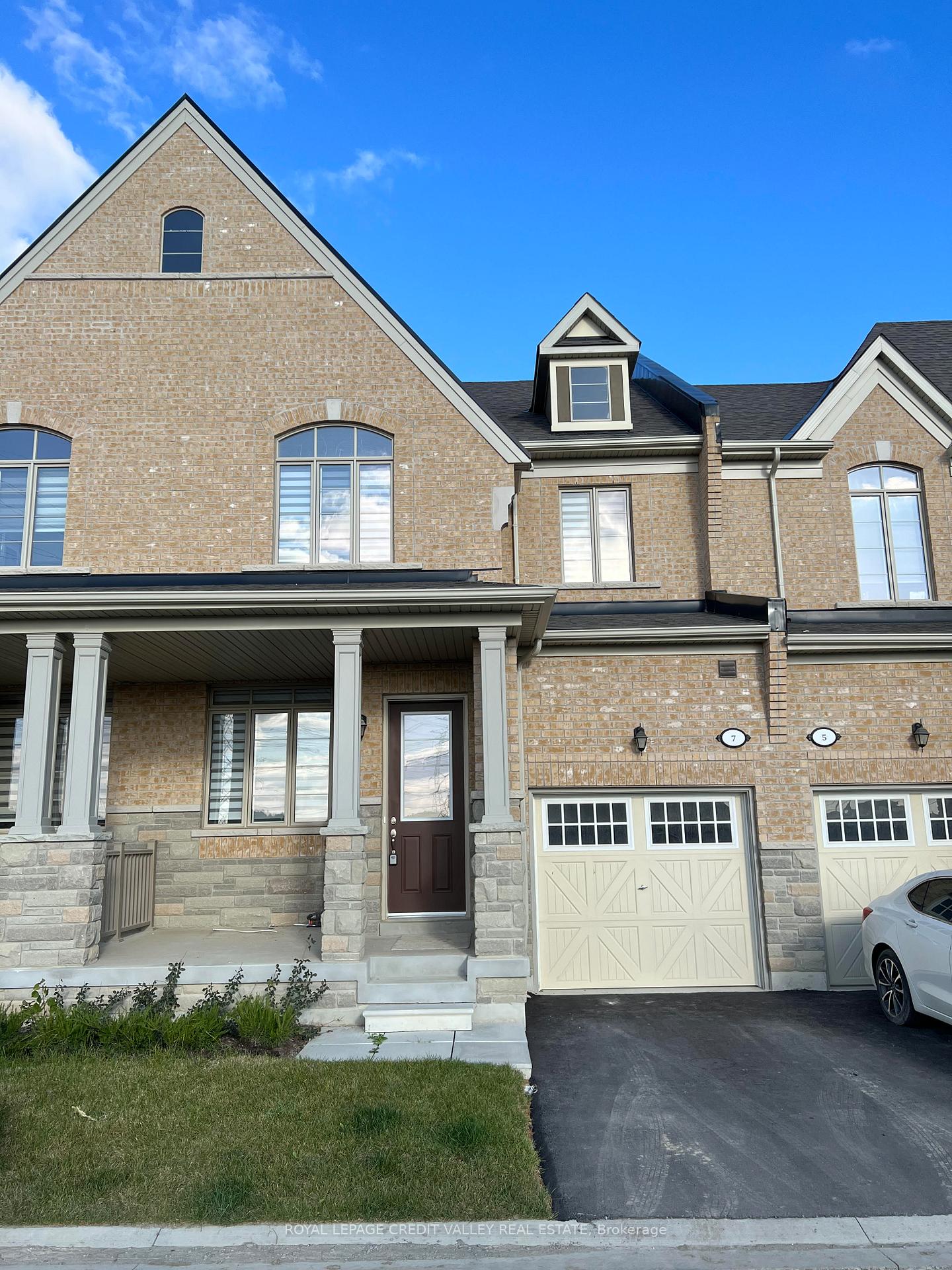 Front of 7 Cachia Lane