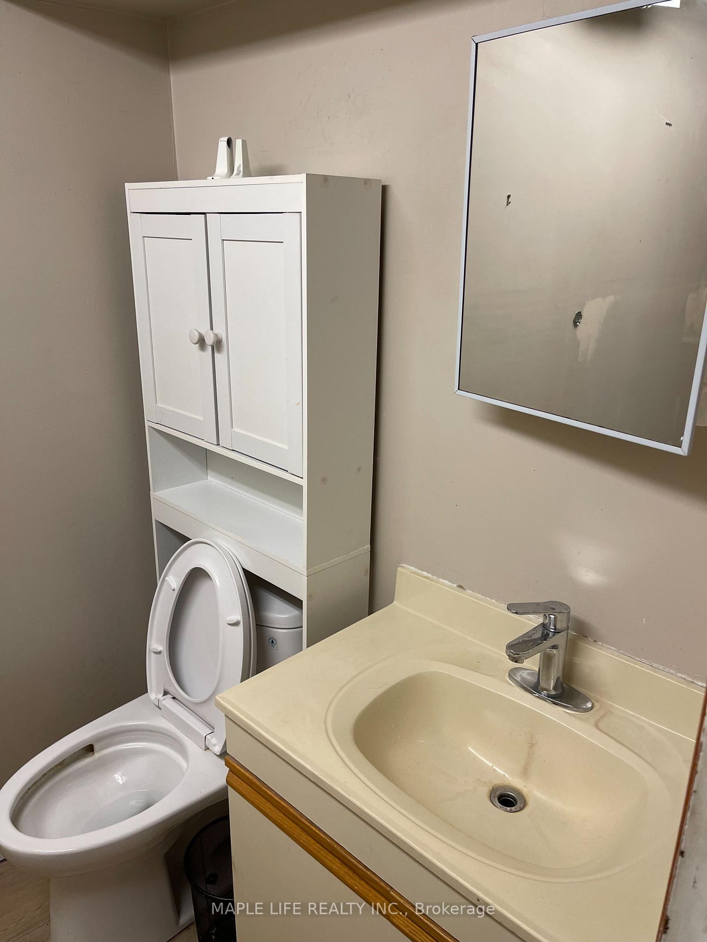 Photo 12 of 886bsmt Srigley Street, Newmarket, Gorham-College Manor — HOMEH