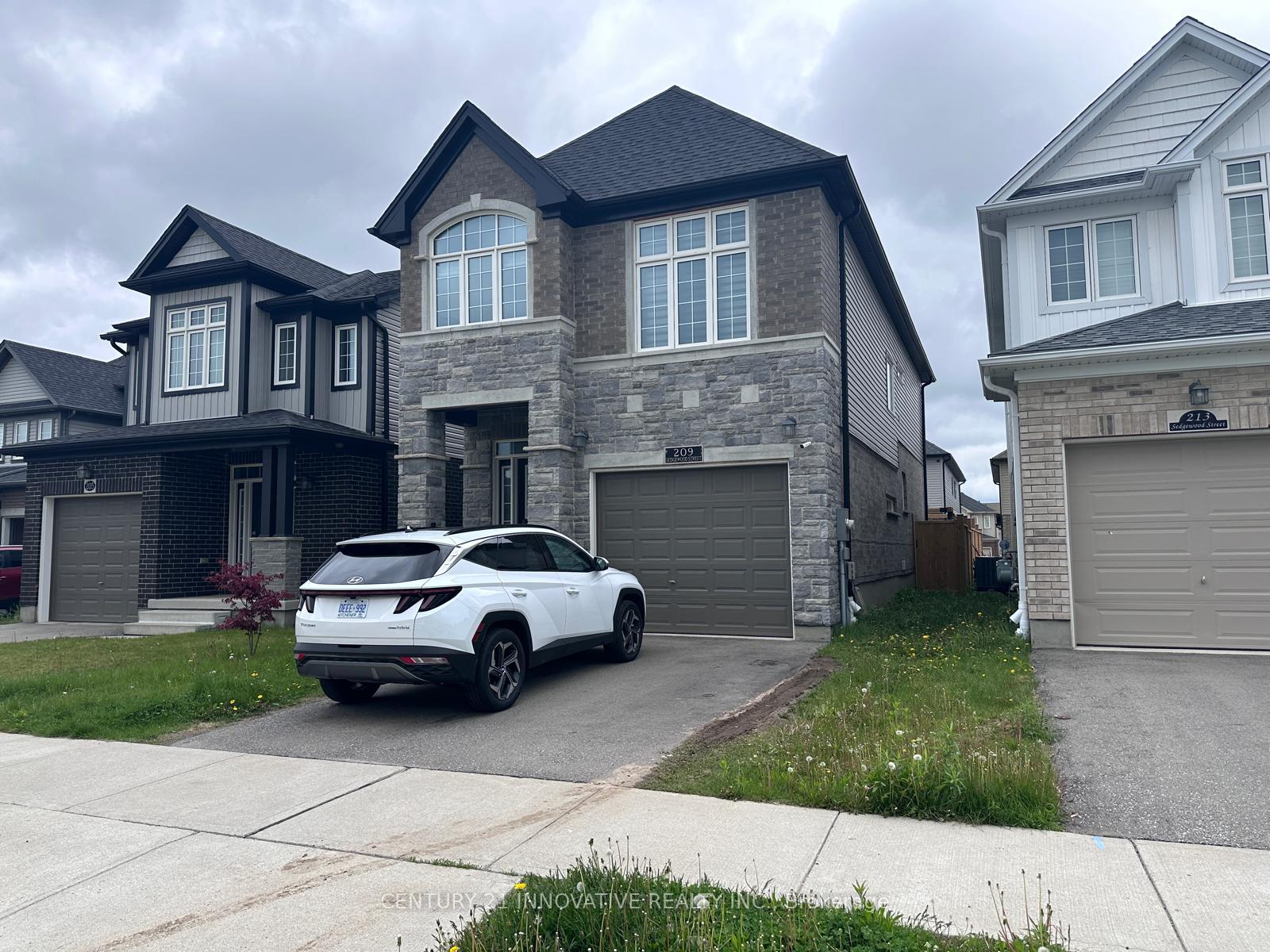 Photo 2 of 209 Sedgewood Street N, Kitchener, Doon South — HOMEH