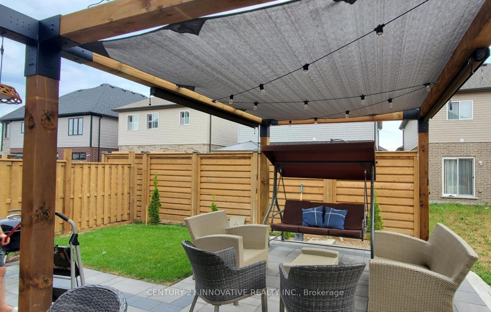 Photo 13 of 209 Sedgewood Street N, Kitchener, Doon South — HOMEH