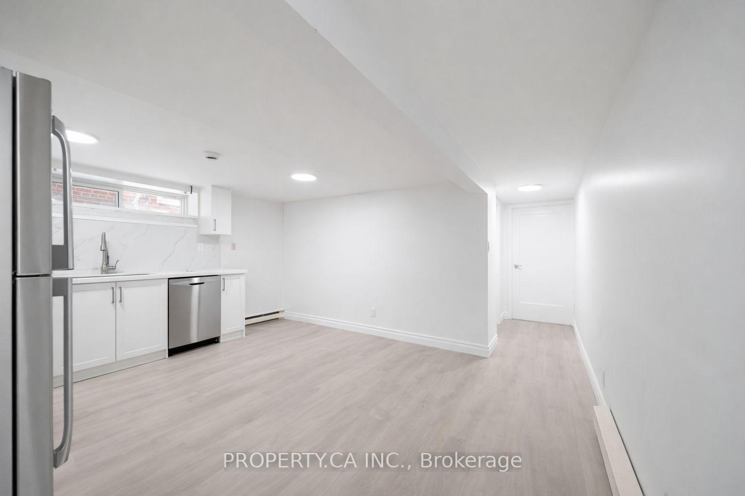 Photo 5 of Unit 5, 963 Avenue Road, Toronto, Yonge-Eglinton — HOMEH