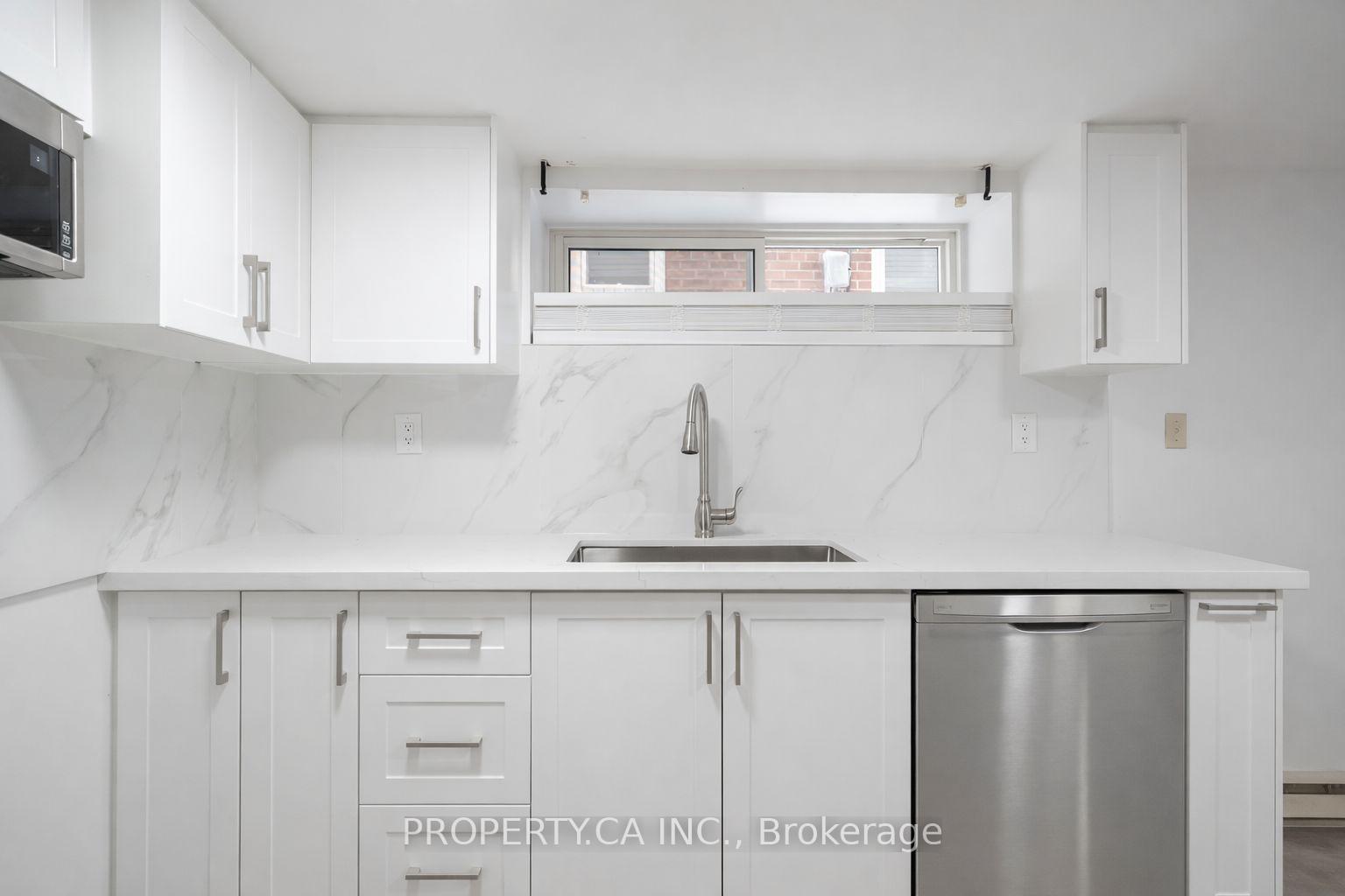 Photo 7 of Unit 5, 963 Avenue Road, Toronto, Yonge-Eglinton — HOMEH