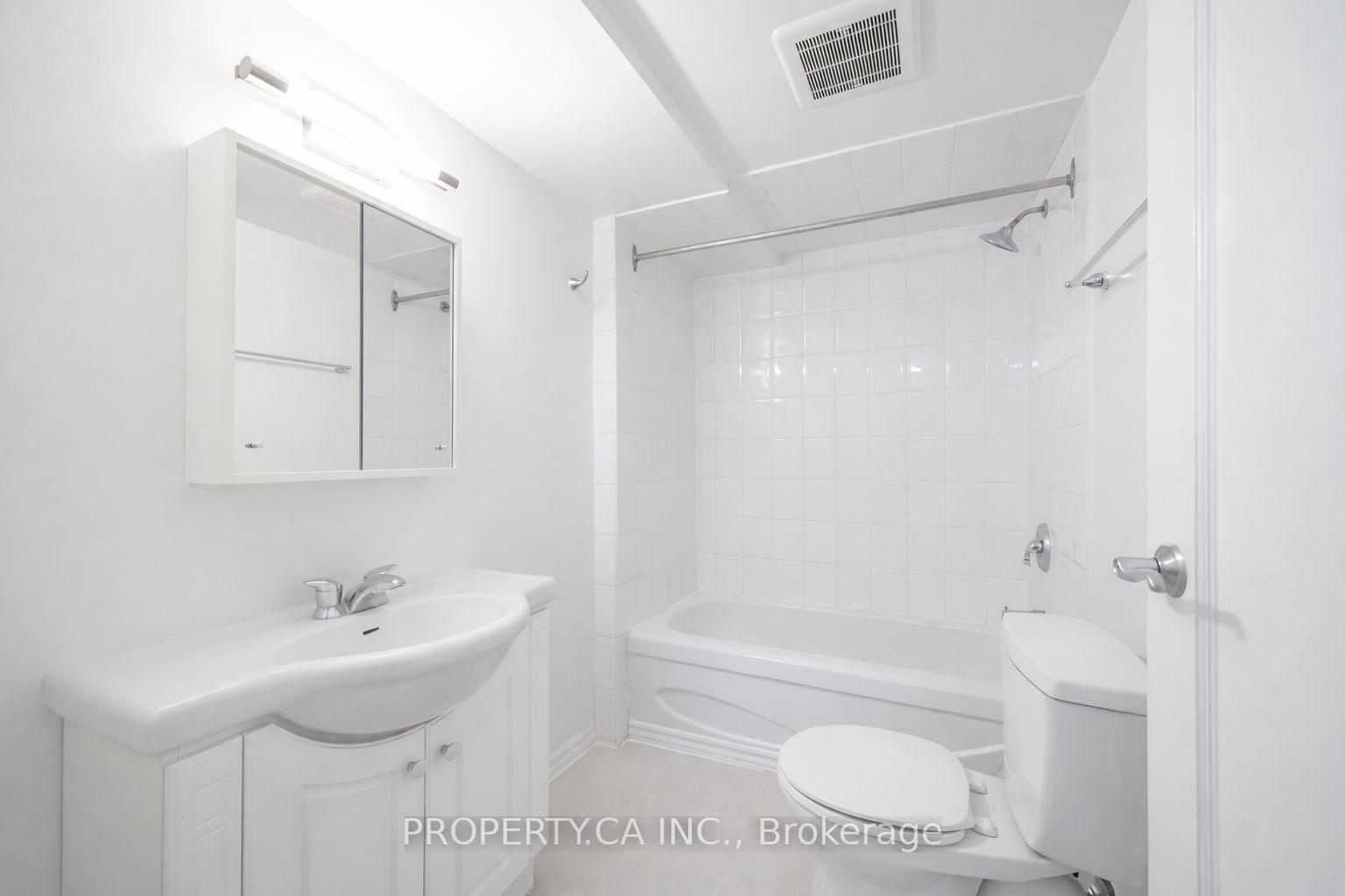 Photo 8 of Unit 5, 963 Avenue Road, Toronto, Yonge-Eglinton — HOMEH
