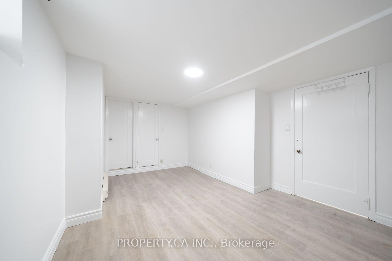 Photo 10 of Unit 5, 963 Avenue Road, Toronto, Yonge-Eglinton — HOMEH