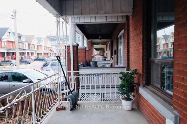 Photo 8 of 72 Somerset Avenue, Hamilton, Stipley — HOMEH