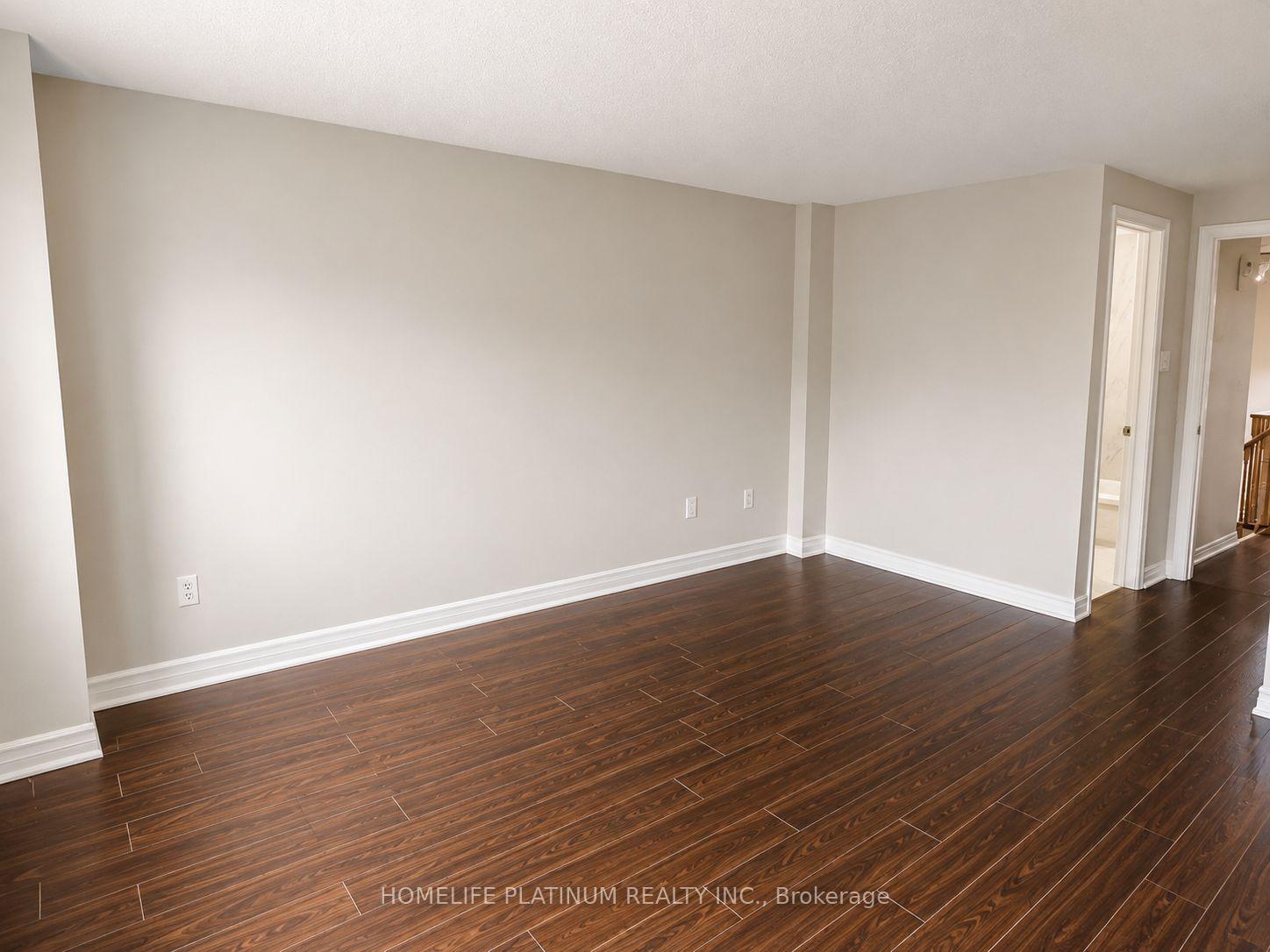 Photo 6 of 16 Langdale Crescent, Brampton, Fletcher's West — HOMEH