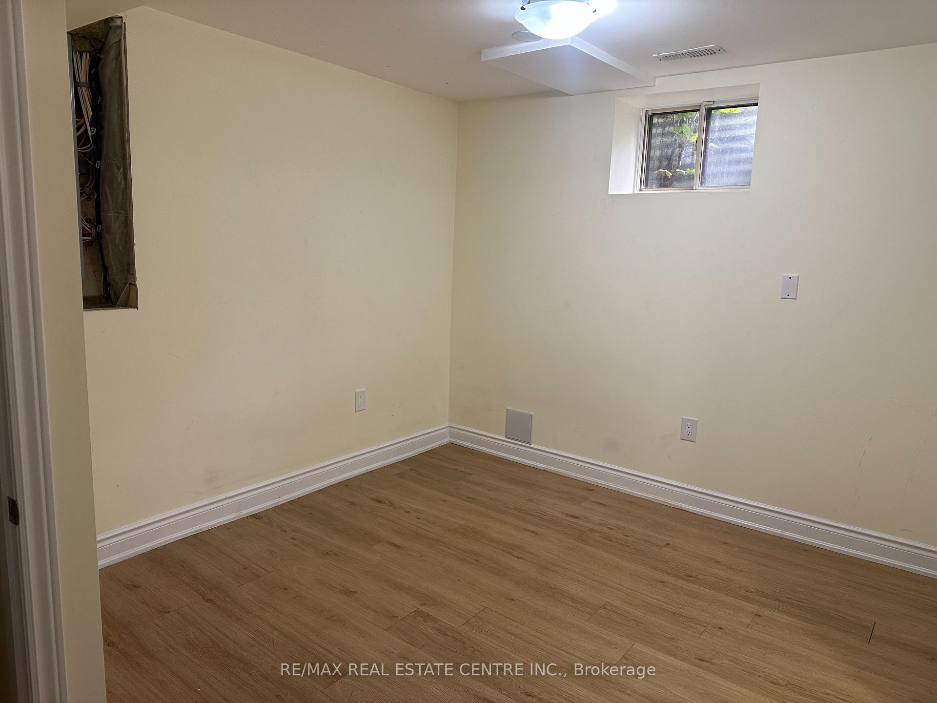 Photo 16 of 31 Haslemere Avenue, Brampton, Brampton East — HOMEH