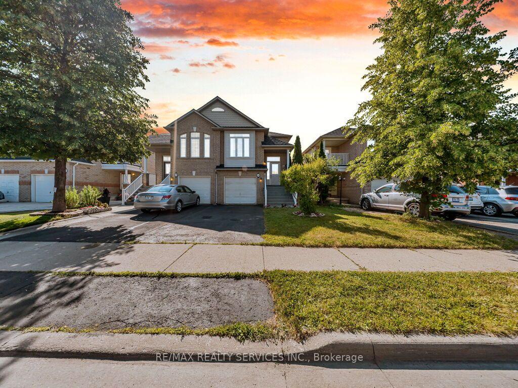 Photo 1 of 101 River Rock Crescent, Brampton, Fletcher's Meadow — HOMEH