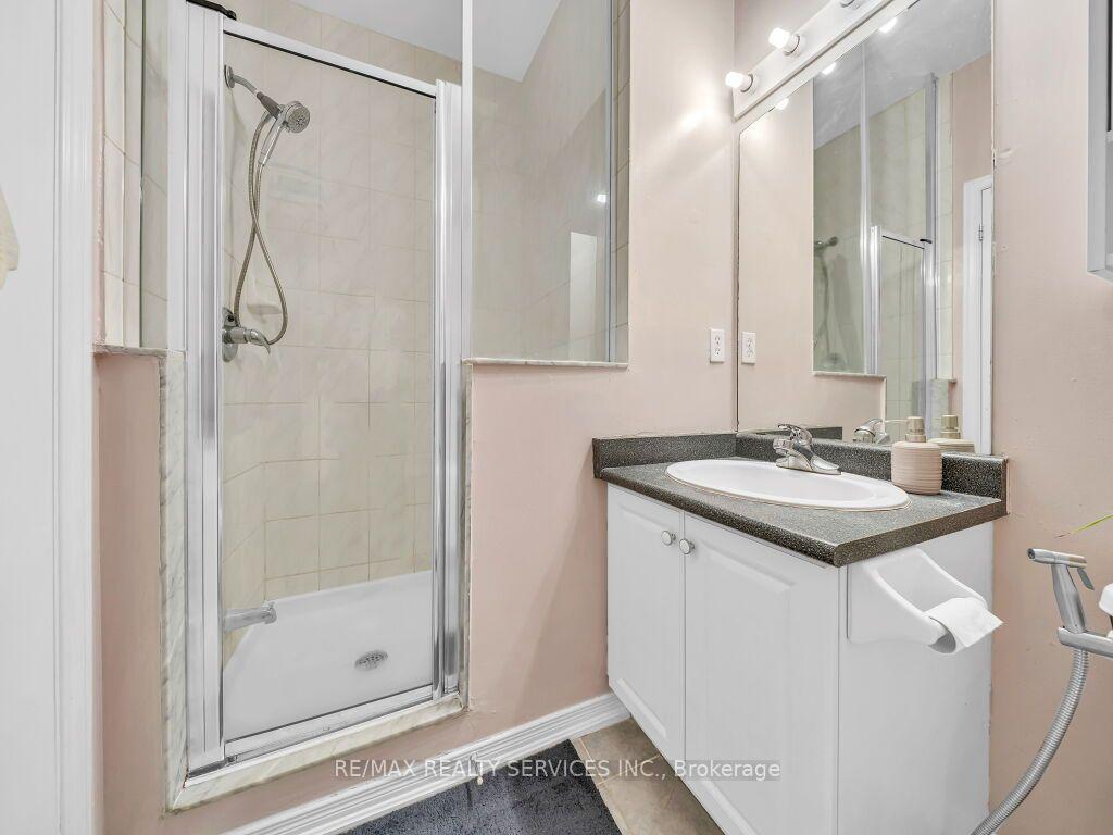 Photo 20 of 101 River Rock Crescent, Brampton, Fletcher's Meadow — HOMEH