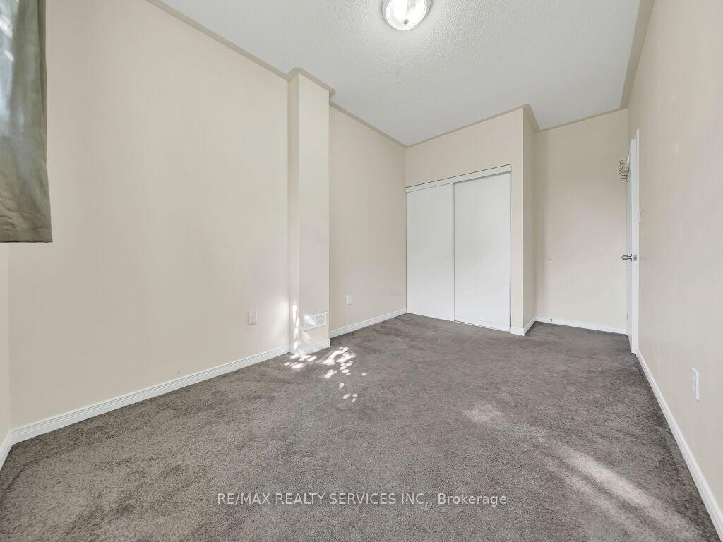 Photo 27 of 101 River Rock Crescent, Brampton, Fletcher's Meadow — HOMEH
