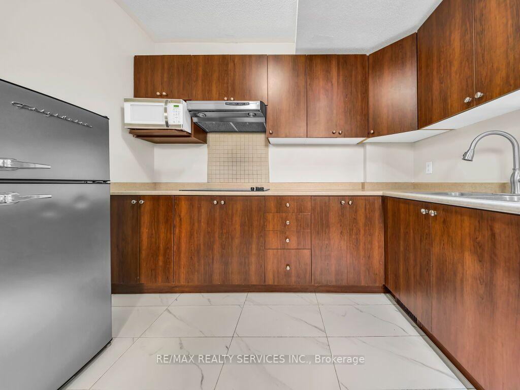 Photo 31 of 101 River Rock Crescent, Brampton, Fletcher's Meadow — HOMEH