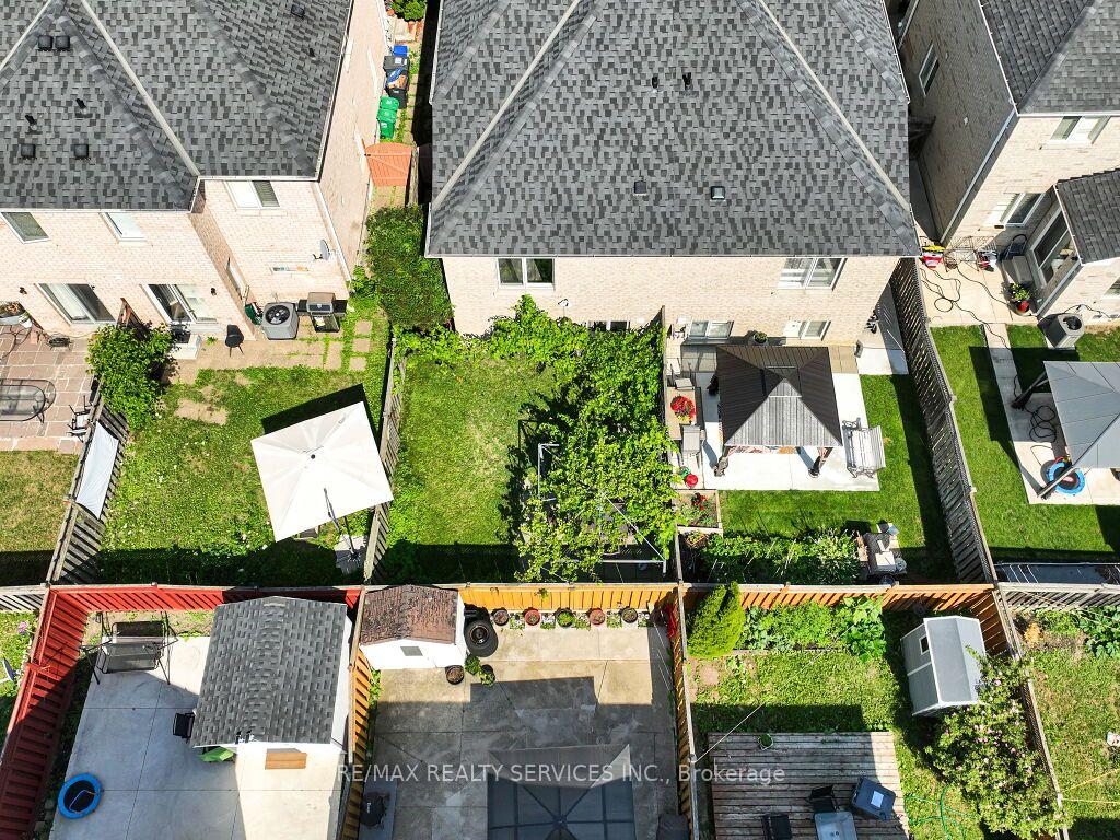 Photo 37 of 101 River Rock Crescent, Brampton, Fletcher's Meadow — HOMEH