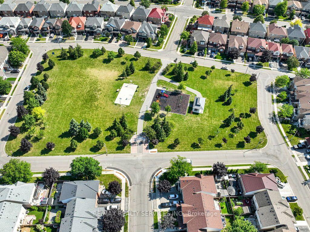 Photo 40 of 101 River Rock Crescent, Brampton, Fletcher's Meadow — HOMEH