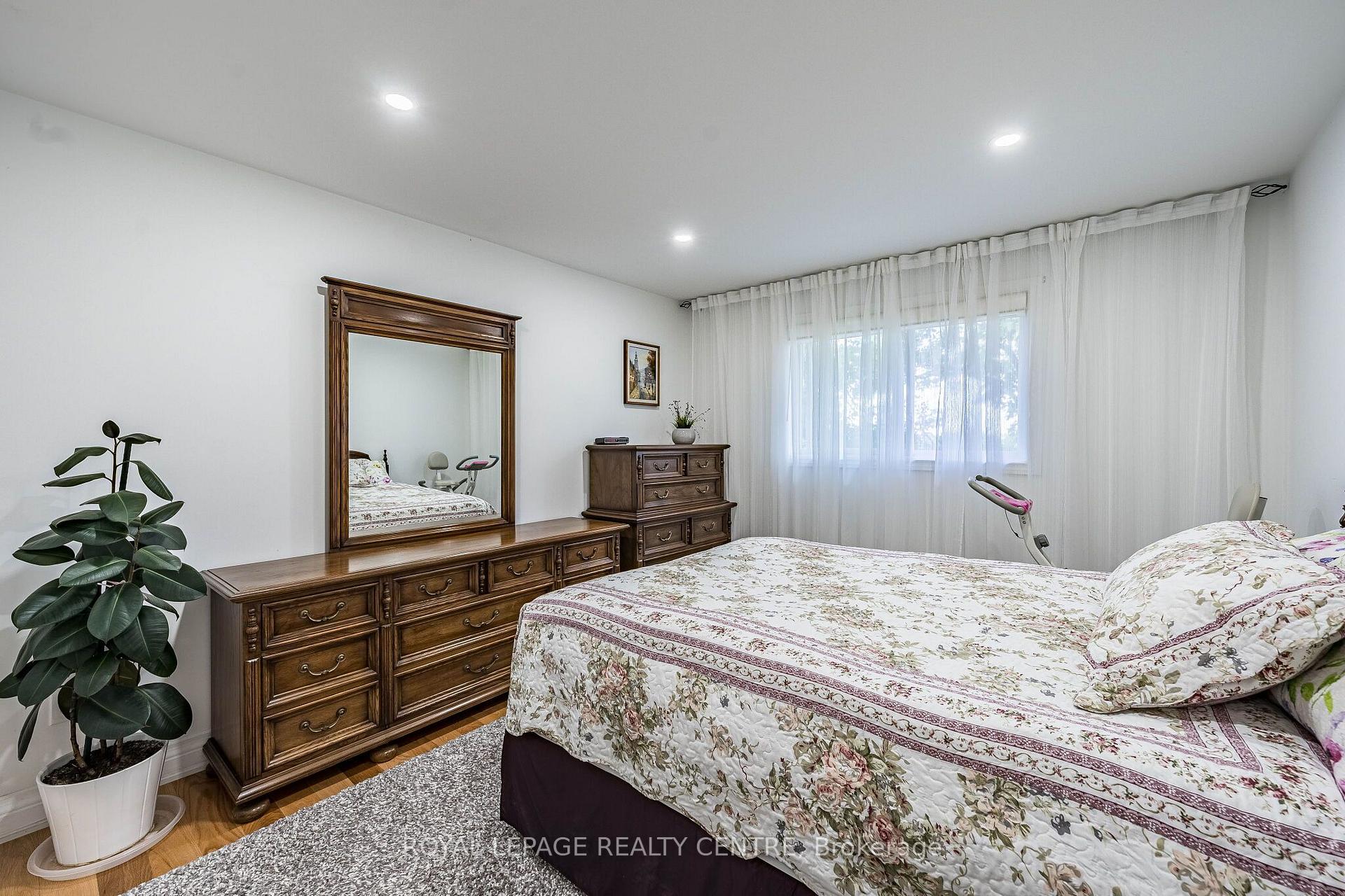 Photo 18 of 3 Vineberg Drive, Hamilton, Allison — HOMEH