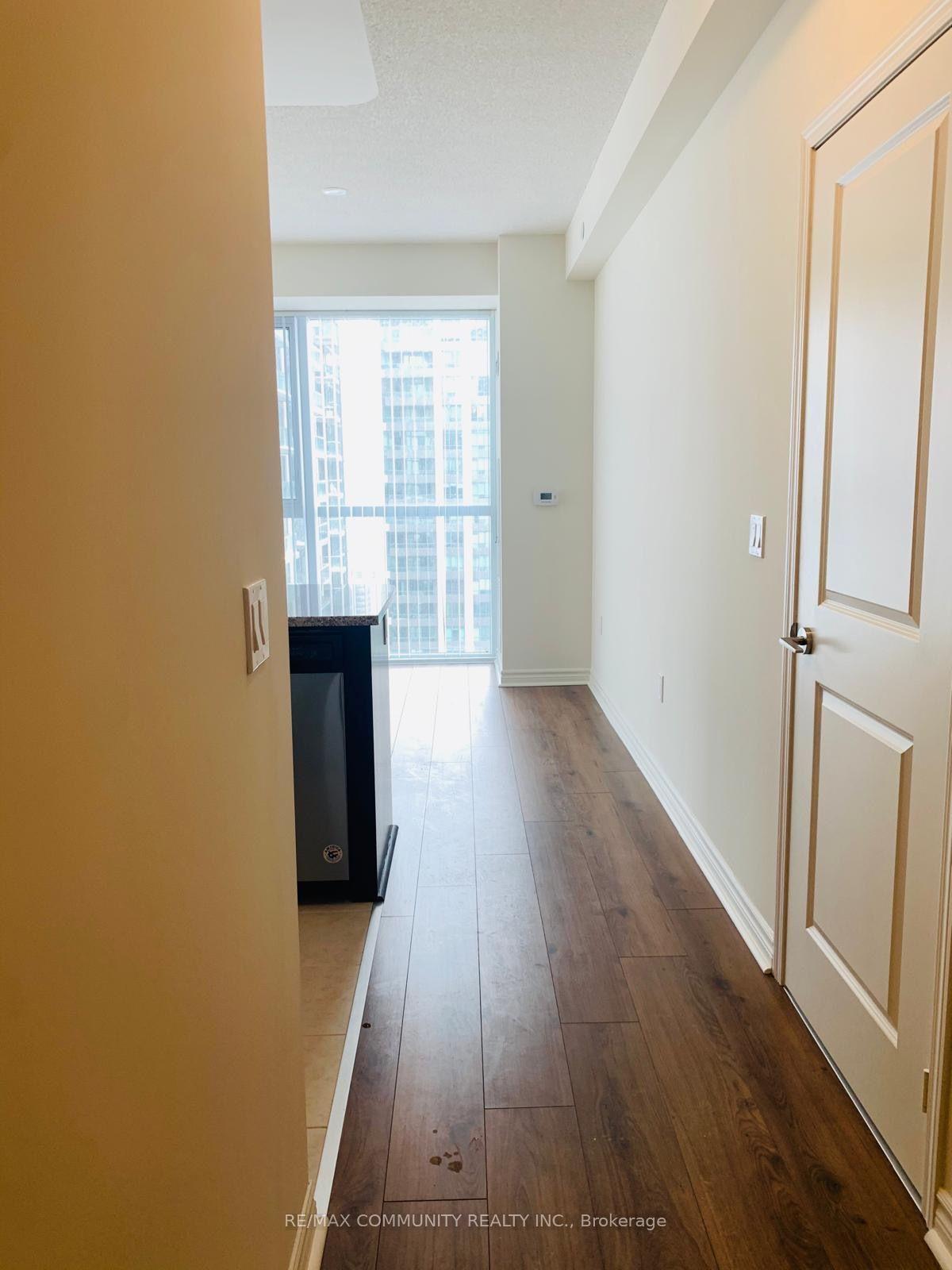 Photo 3 of Unit 1806, 349 Rathburn Road, Mississauga, City Centre — HOMEH
