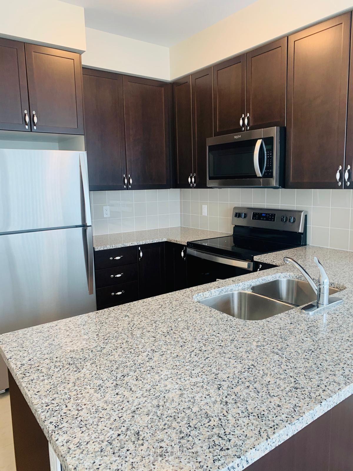Photo 6 of Unit 1806, 349 Rathburn Road, Mississauga, City Centre — HOMEH