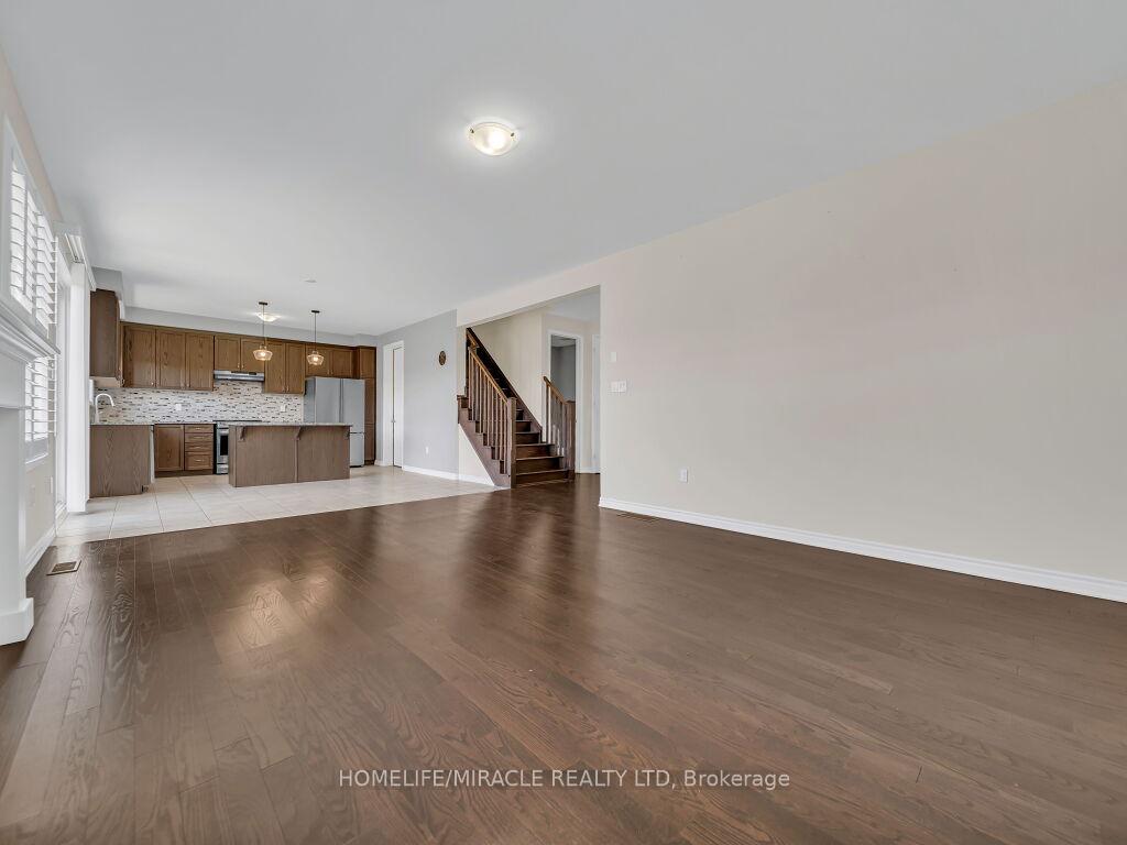Photo 15 of 52 Compass Trail, Cambridge, Preston Heights — HOMEH