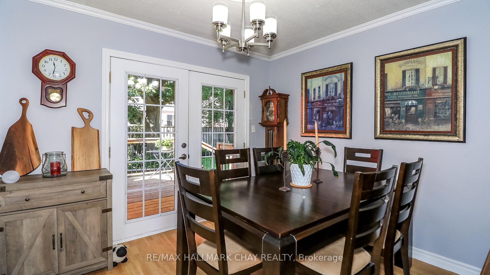 Photo 15 of 32 Wilde Place, Barrie, Letitia Heights — HOMEH