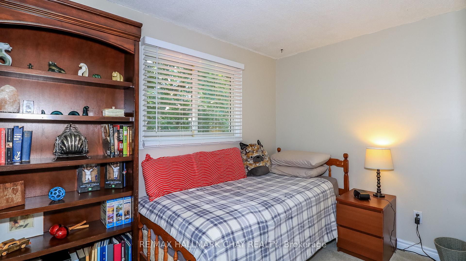 Photo 24 of 32 Wilde Place, Barrie, Letitia Heights — HOMEH