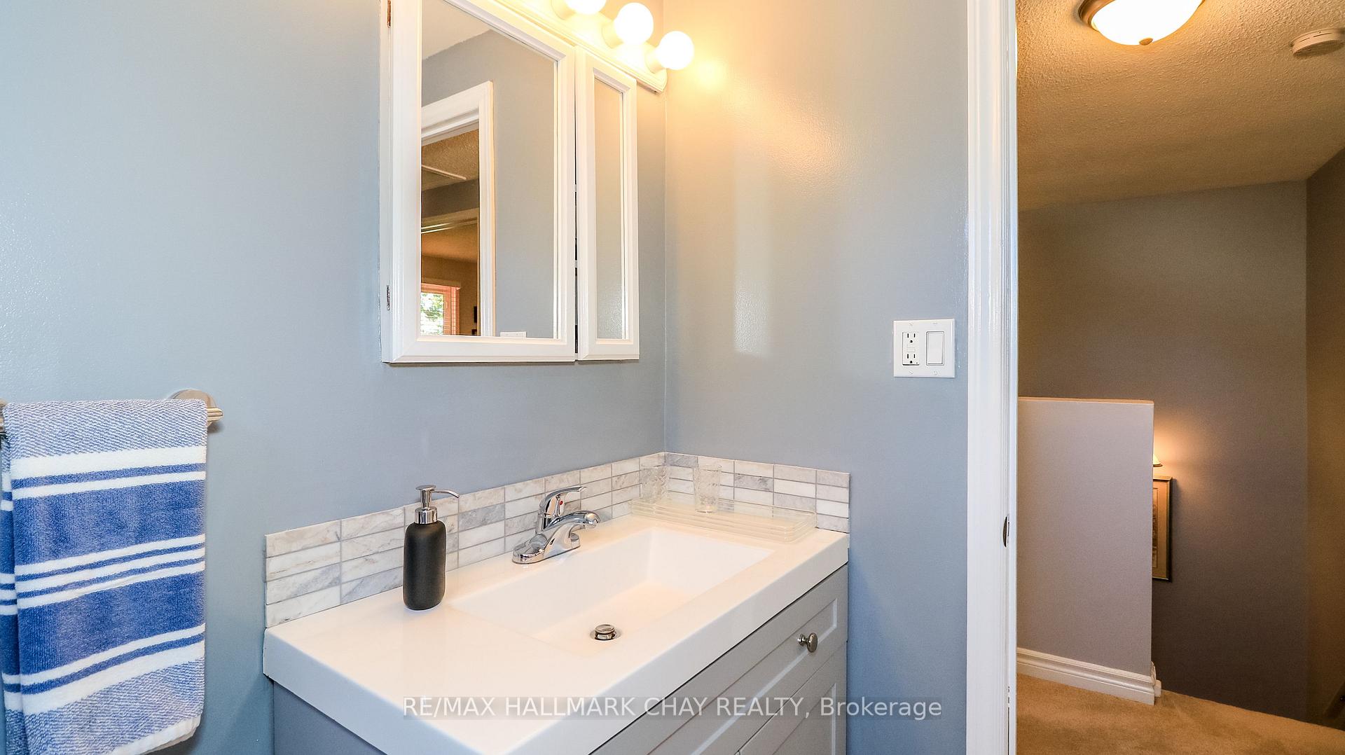 Photo 27 of 32 Wilde Place, Barrie, Letitia Heights — HOMEH