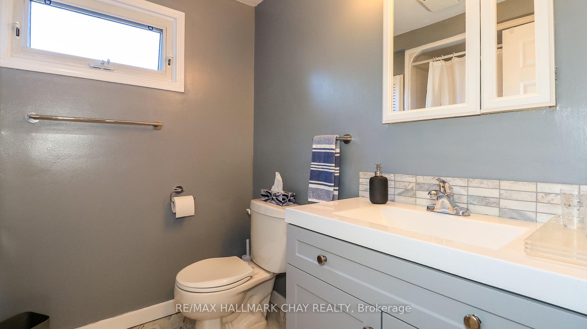 Photo 28 of 32 Wilde Place, Barrie, Letitia Heights — HOMEH