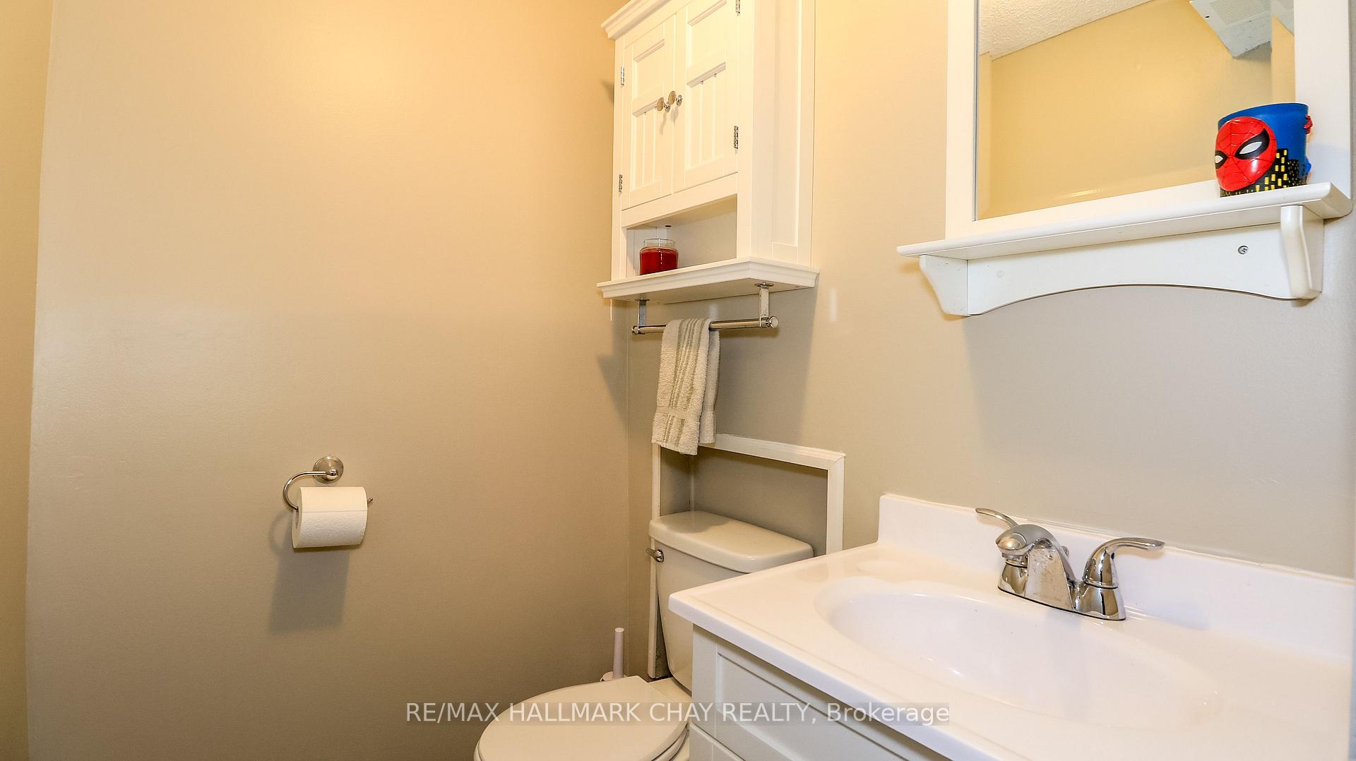 Photo 35 of 32 Wilde Place, Barrie, Letitia Heights — HOMEH