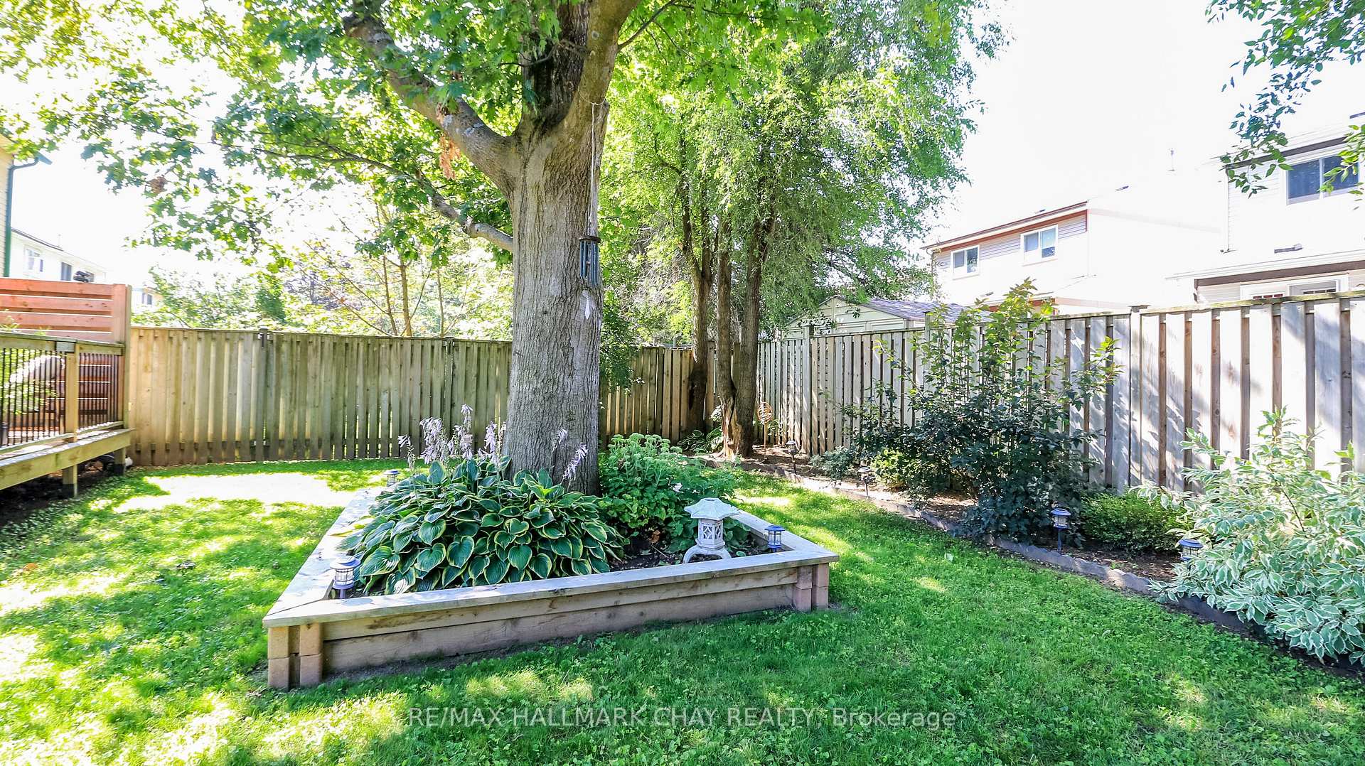 Photo 44 of 32 Wilde Place, Barrie, Letitia Heights — HOMEH