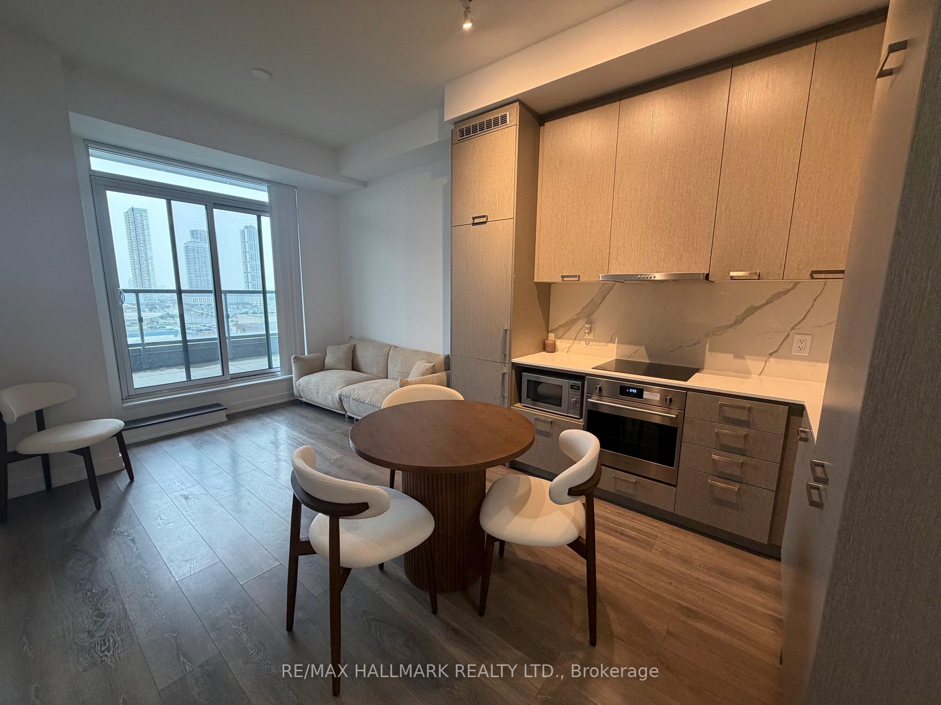 Photo 1 of Unit 1215, 38 Honeycrisp Crescent, Vaughan, Vaughan Corporate Centre — HOMEH
