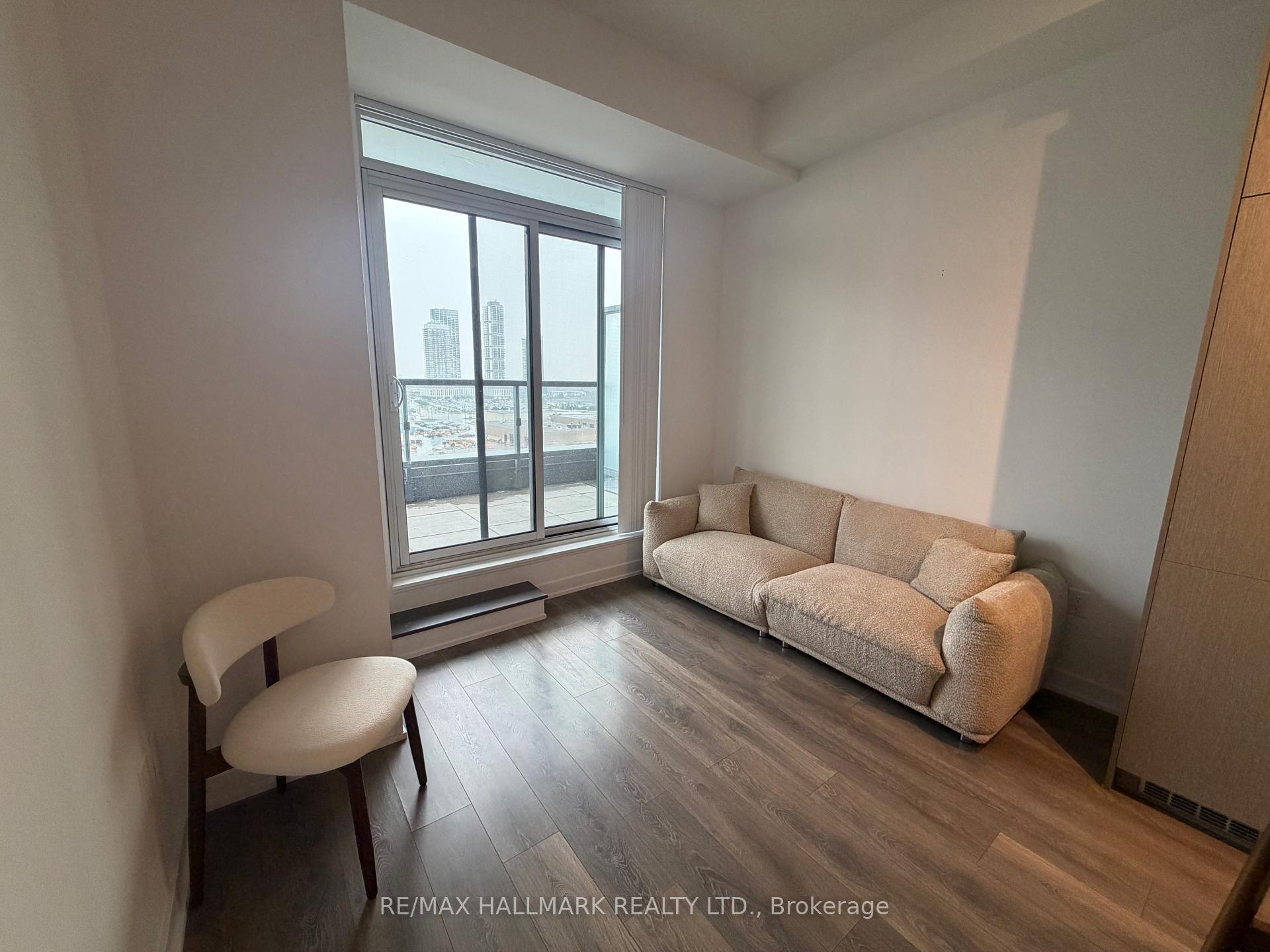 Photo 4 of Unit 1215, 38 Honeycrisp Crescent, Vaughan, Vaughan Corporate Centre — HOMEH