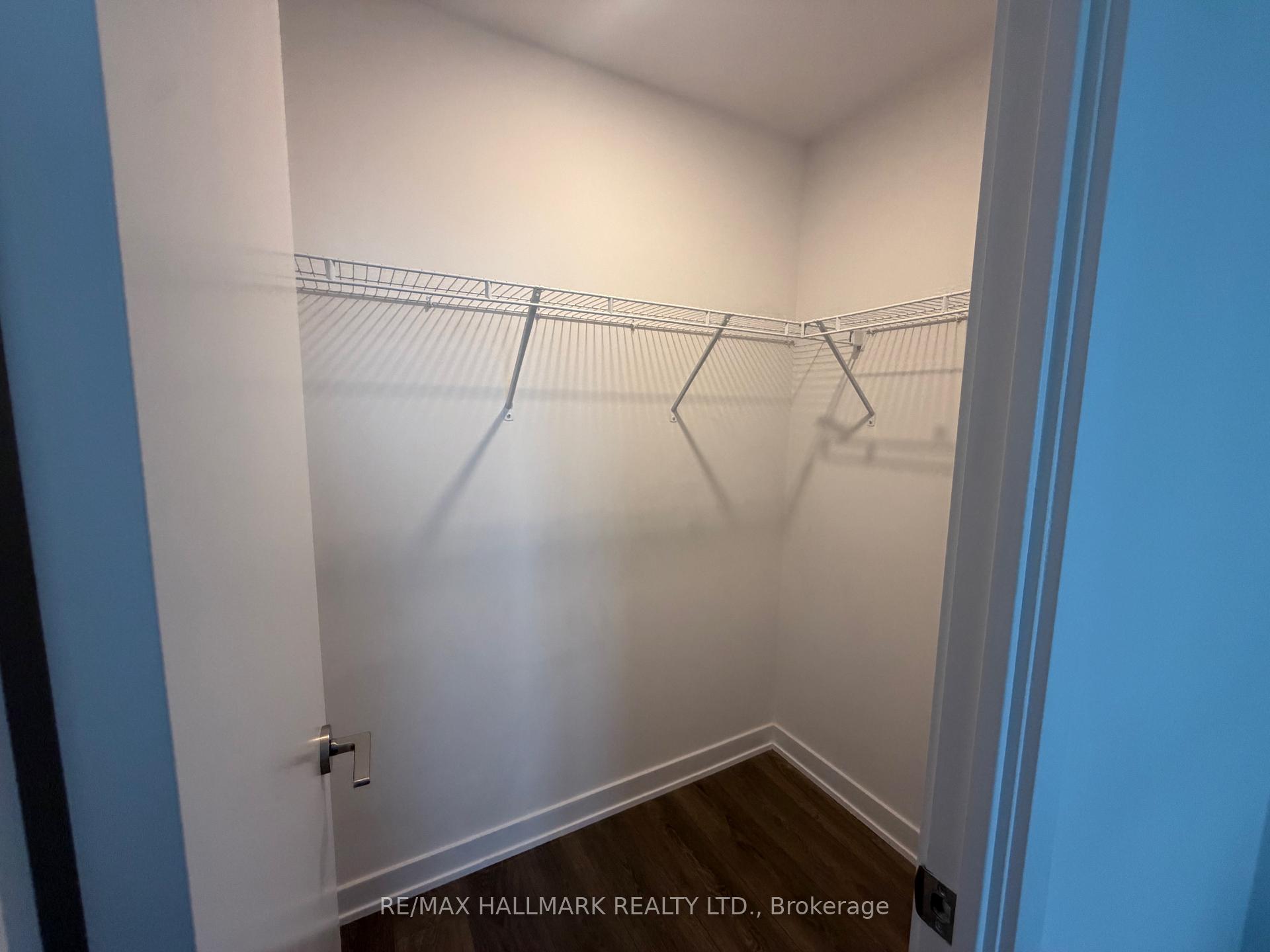 Photo 9 of Unit 1215, 38 Honeycrisp Crescent, Vaughan, Vaughan Corporate Centre — HOMEH