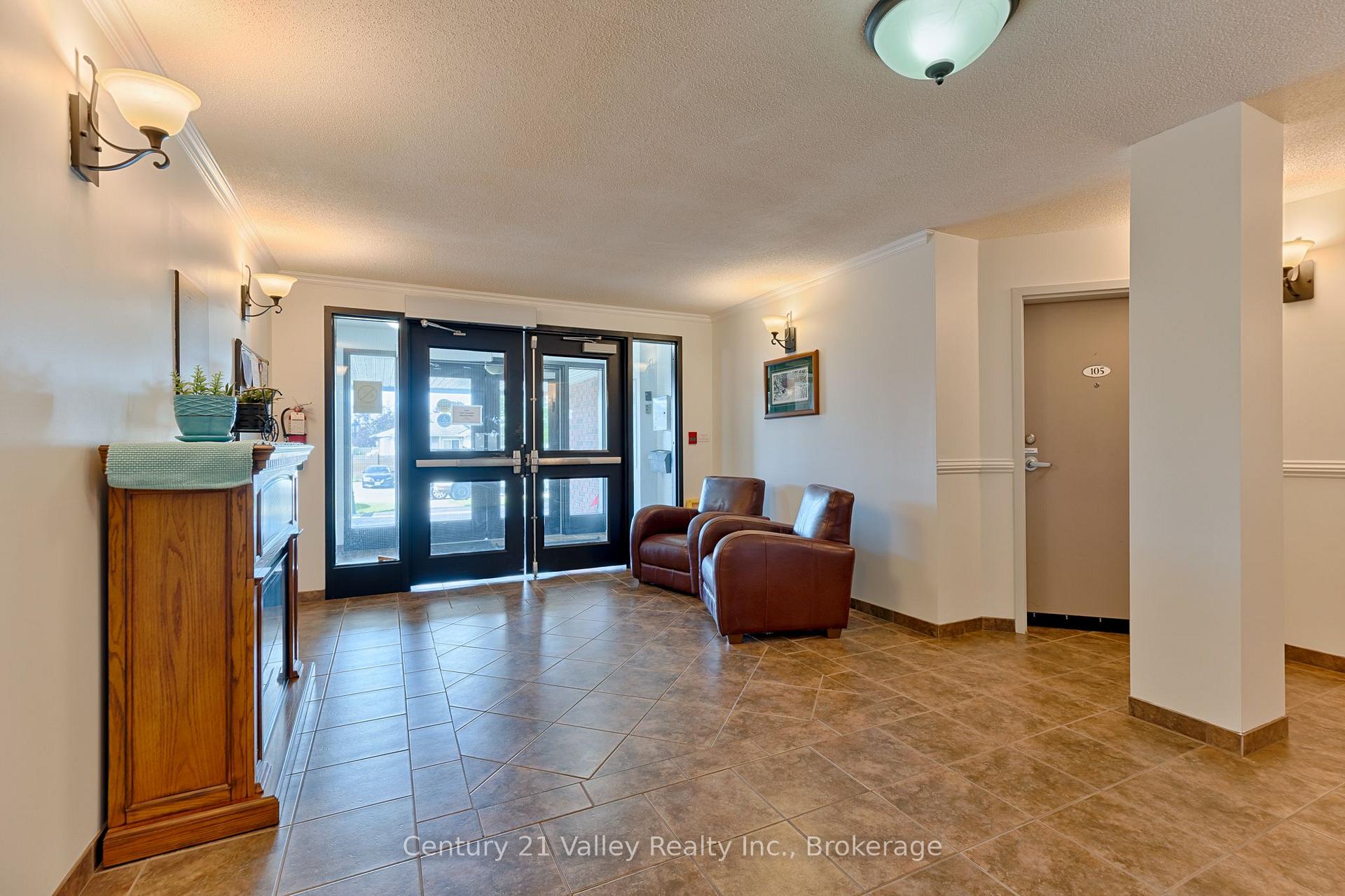 Photo 3 of Unit 302, 16 Sheffield Street, Arnprior, Arnprior — HOMEH