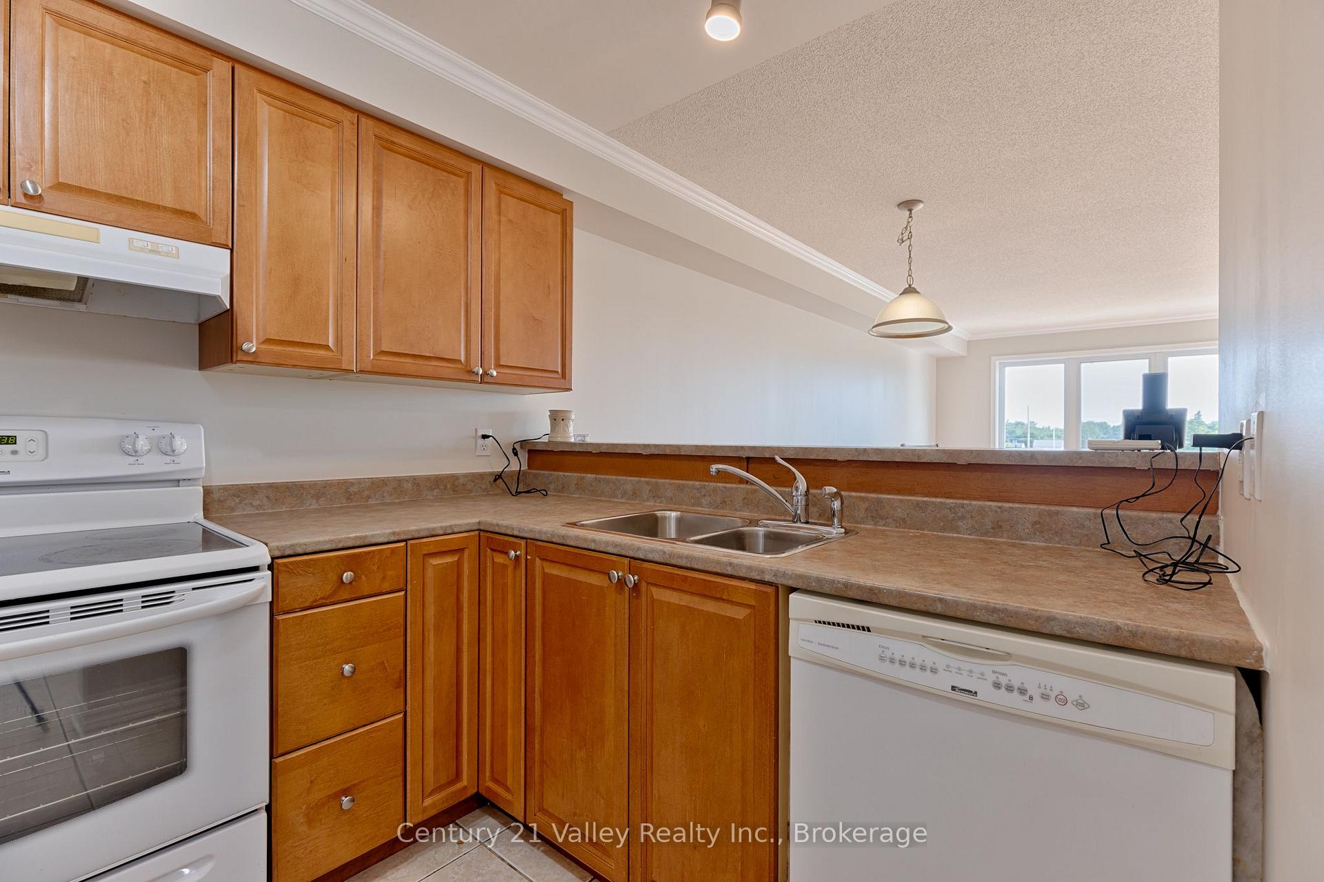 Photo 8 of Unit 302, 16 Sheffield Street, Arnprior, Arnprior — HOMEH