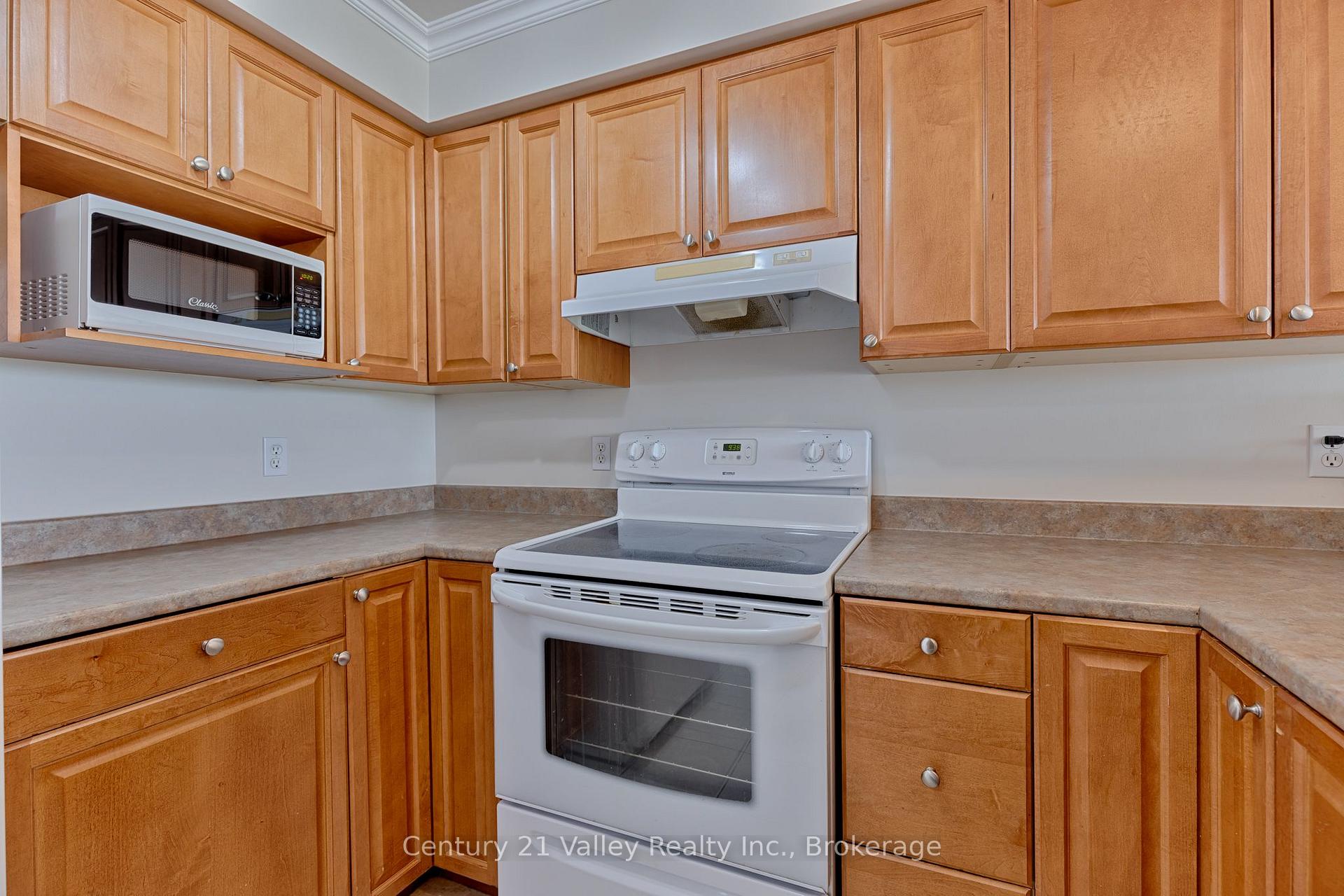 Photo 9 of Unit 302, 16 Sheffield Street, Arnprior, Arnprior — HOMEH