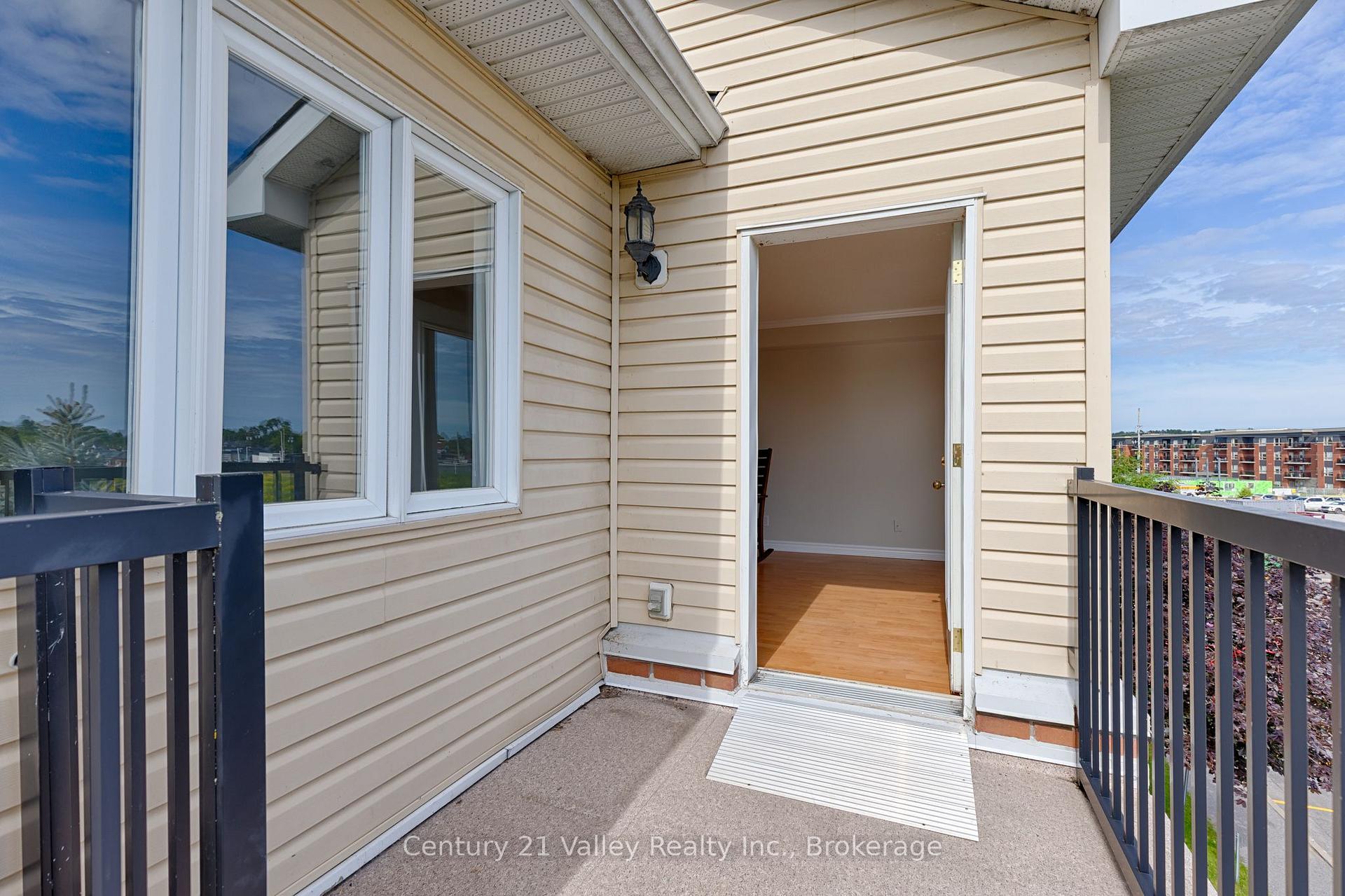 Photo 22 of Unit 302, 16 Sheffield Street, Arnprior, Arnprior — HOMEH