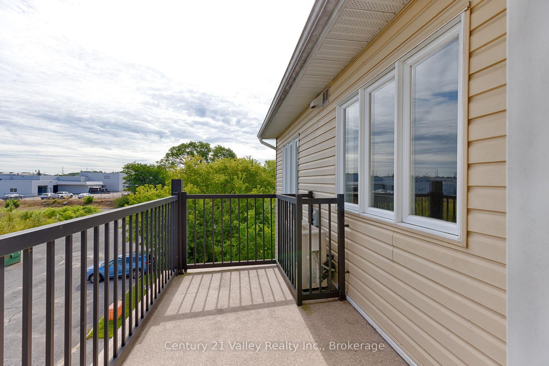 Photo 23 of Unit 302, 16 Sheffield Street, Arnprior, Arnprior — HOMEH