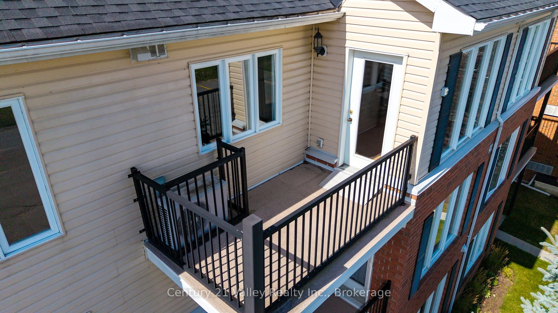 Photo 25 of Unit 302, 16 Sheffield Street, Arnprior, Arnprior — HOMEH