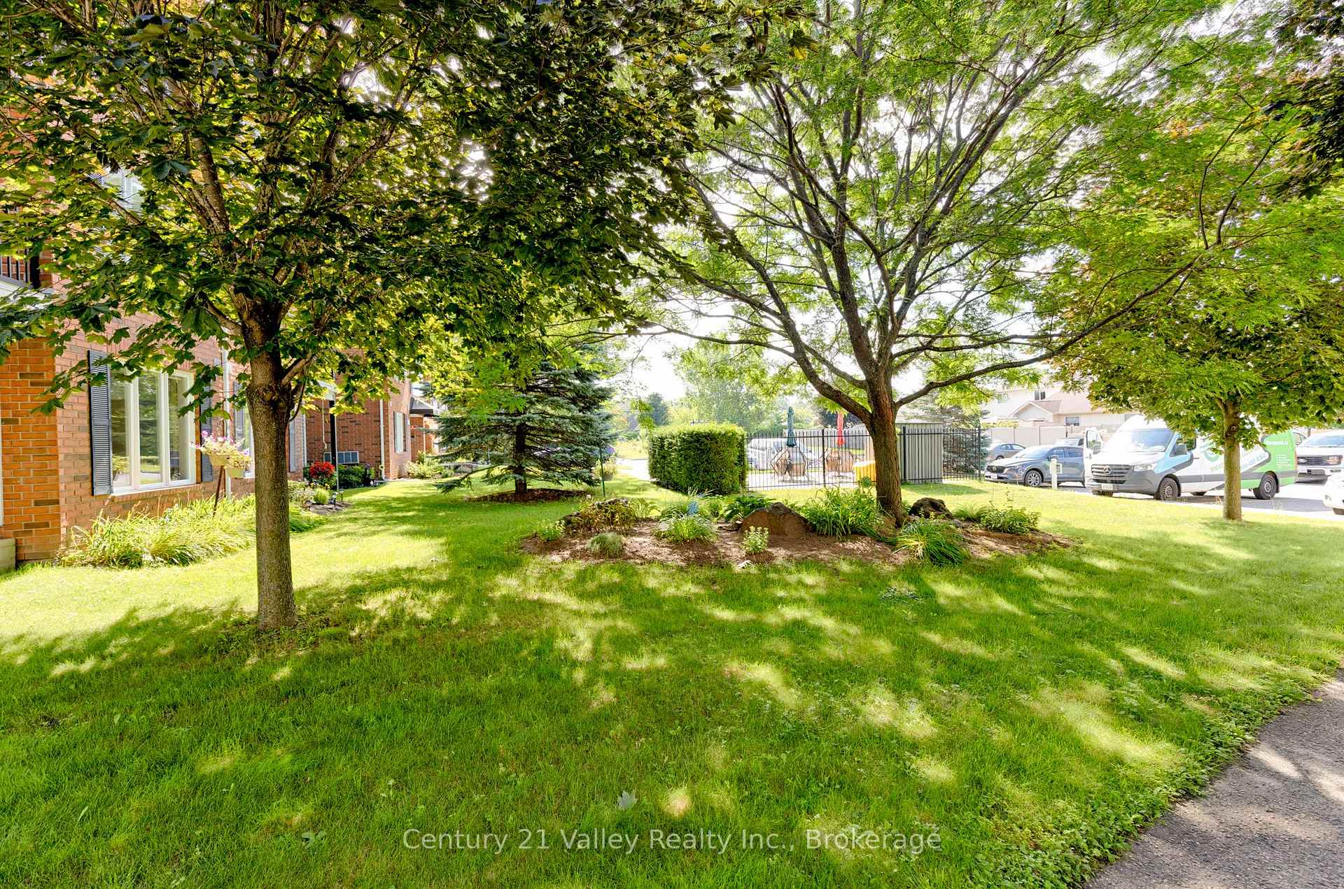 Photo 27 of Unit 302, 16 Sheffield Street, Arnprior, Arnprior — HOMEH