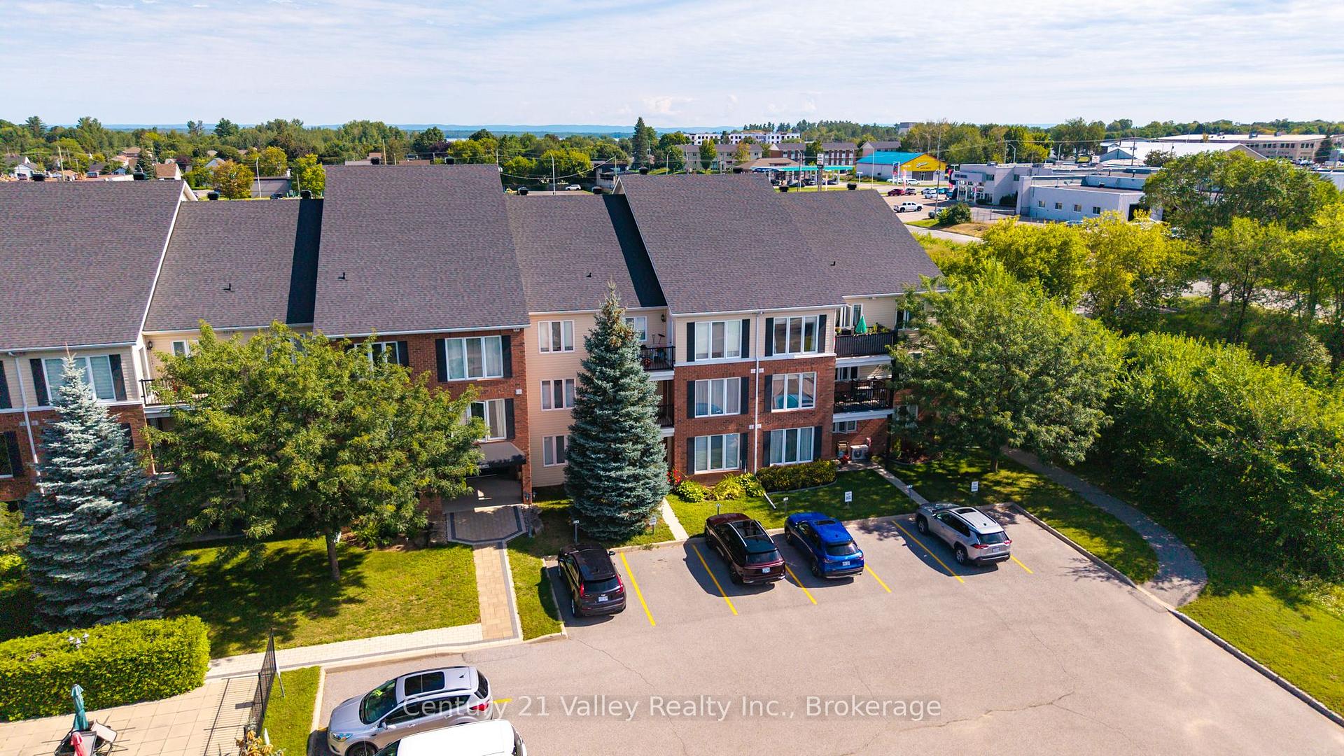 Photo 28 of Unit 302, 16 Sheffield Street, Arnprior, Arnprior — HOMEH