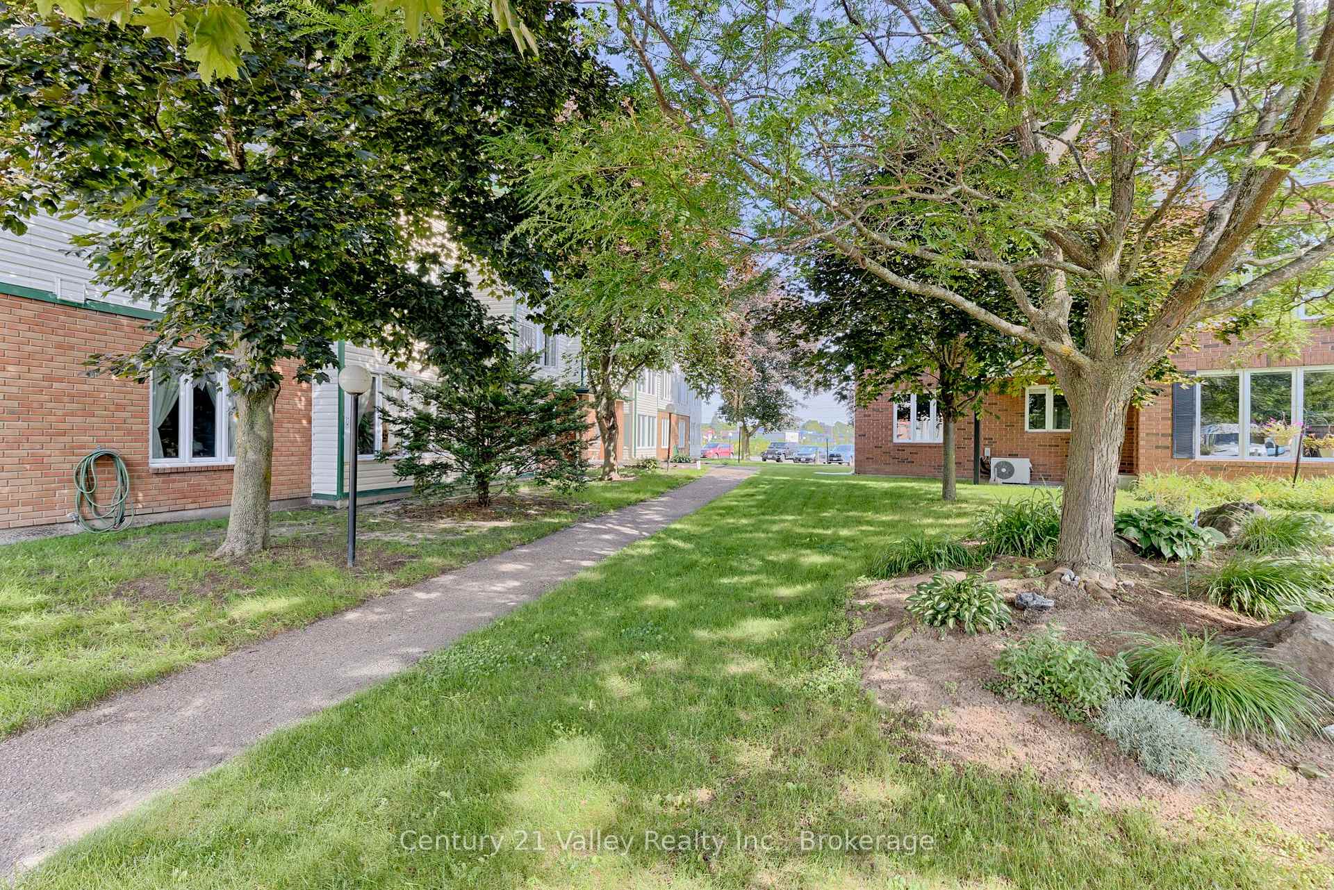 Photo 34 of Unit 302, 16 Sheffield Street, Arnprior, Arnprior — HOMEH