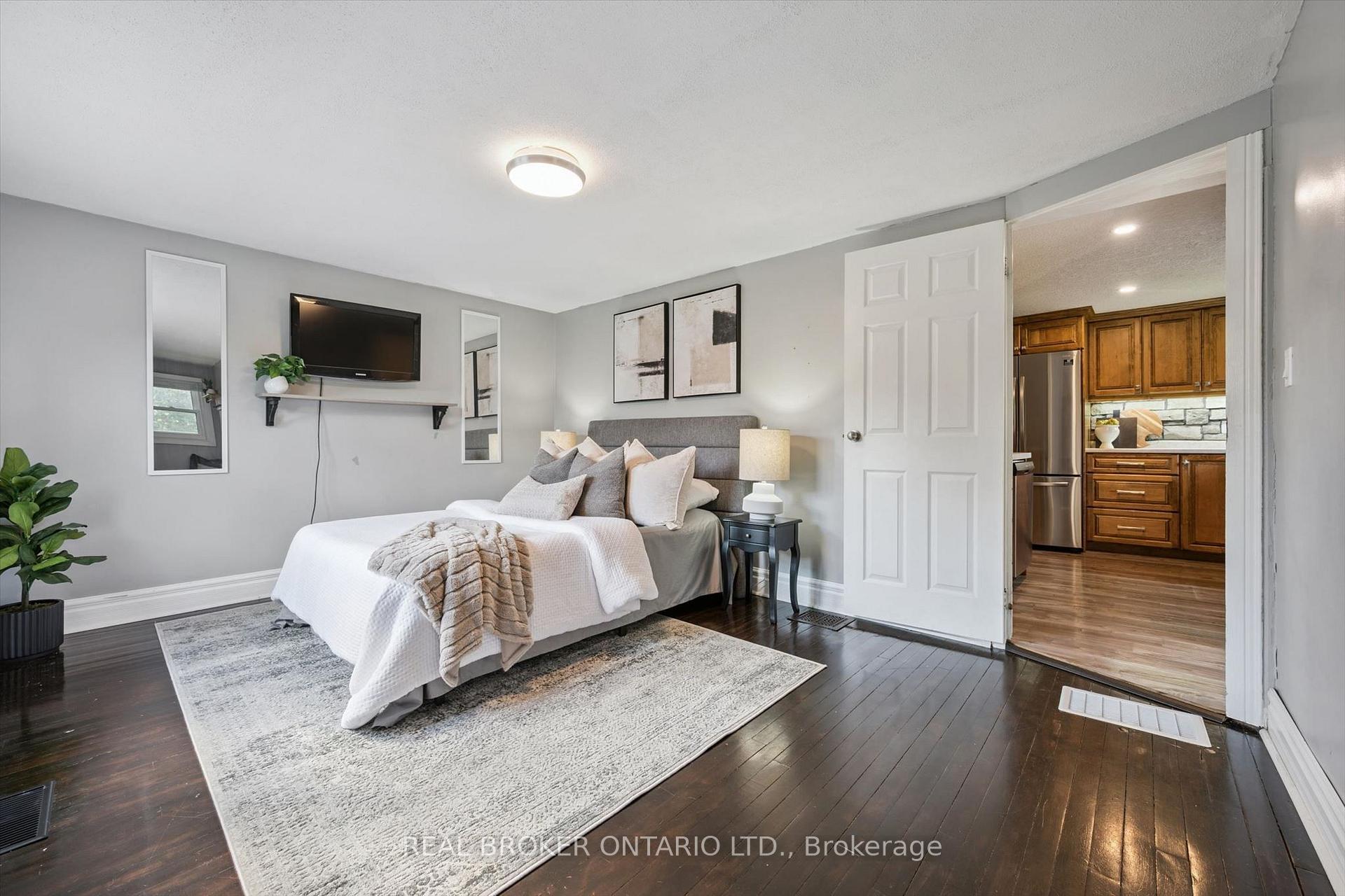 Photo 18 of 91 Jane Street, Wellesley — HOMEH