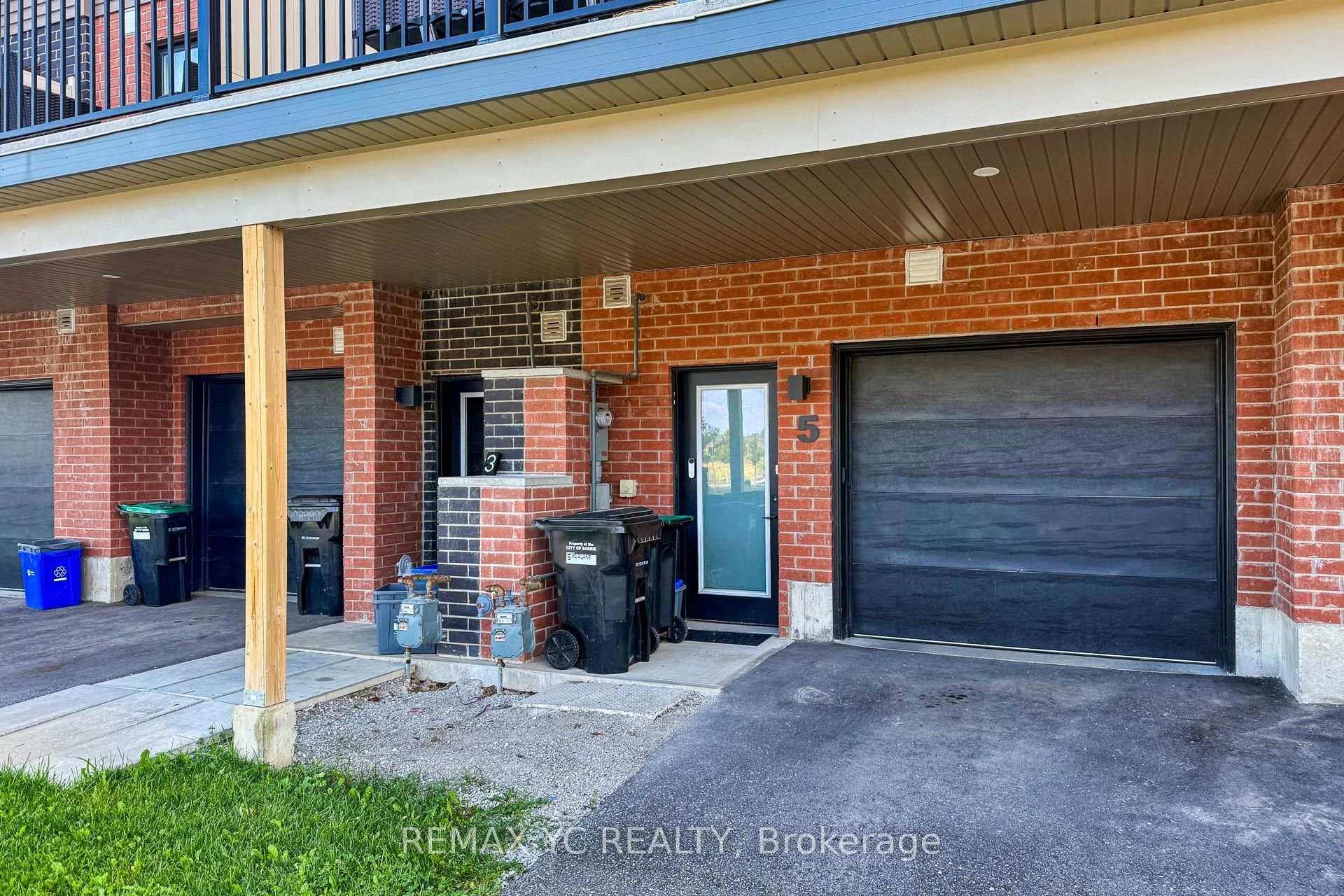 Photo 5 of 5 Fairlane Avenue, Barrie, Painswick South — HOMEH