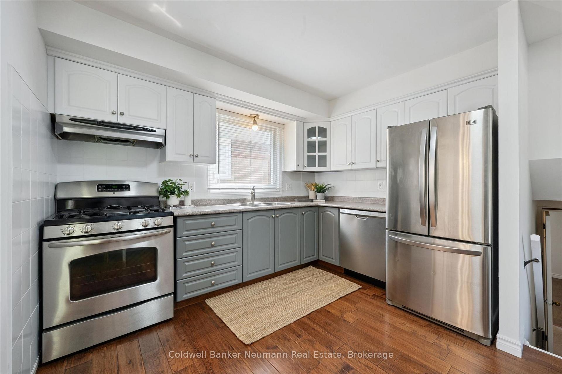 Photo 14 of 3 Meadow Crescent, Guelph, Willow West/Sugarbush/West Acres — HOMEH