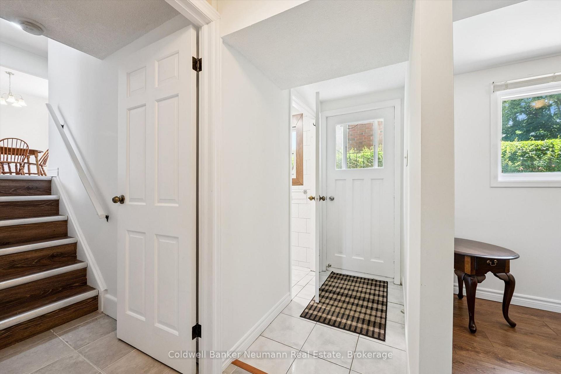 Photo 22 of 3 Meadow Crescent, Guelph, Willow West/Sugarbush/West Acres — HOMEH